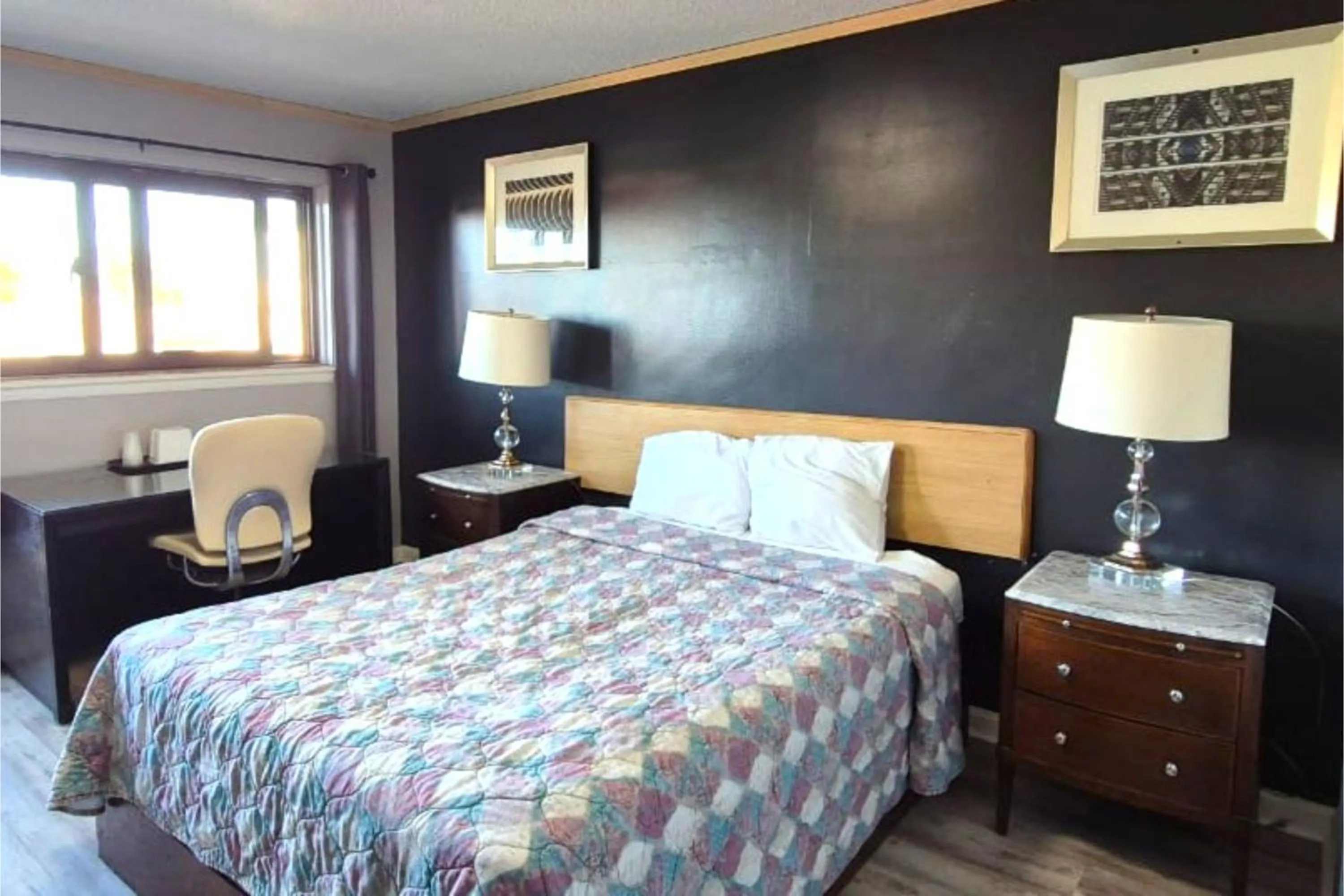 Bedroom, Bed in Motel Edgebrook Chicago North Shore By Oyo