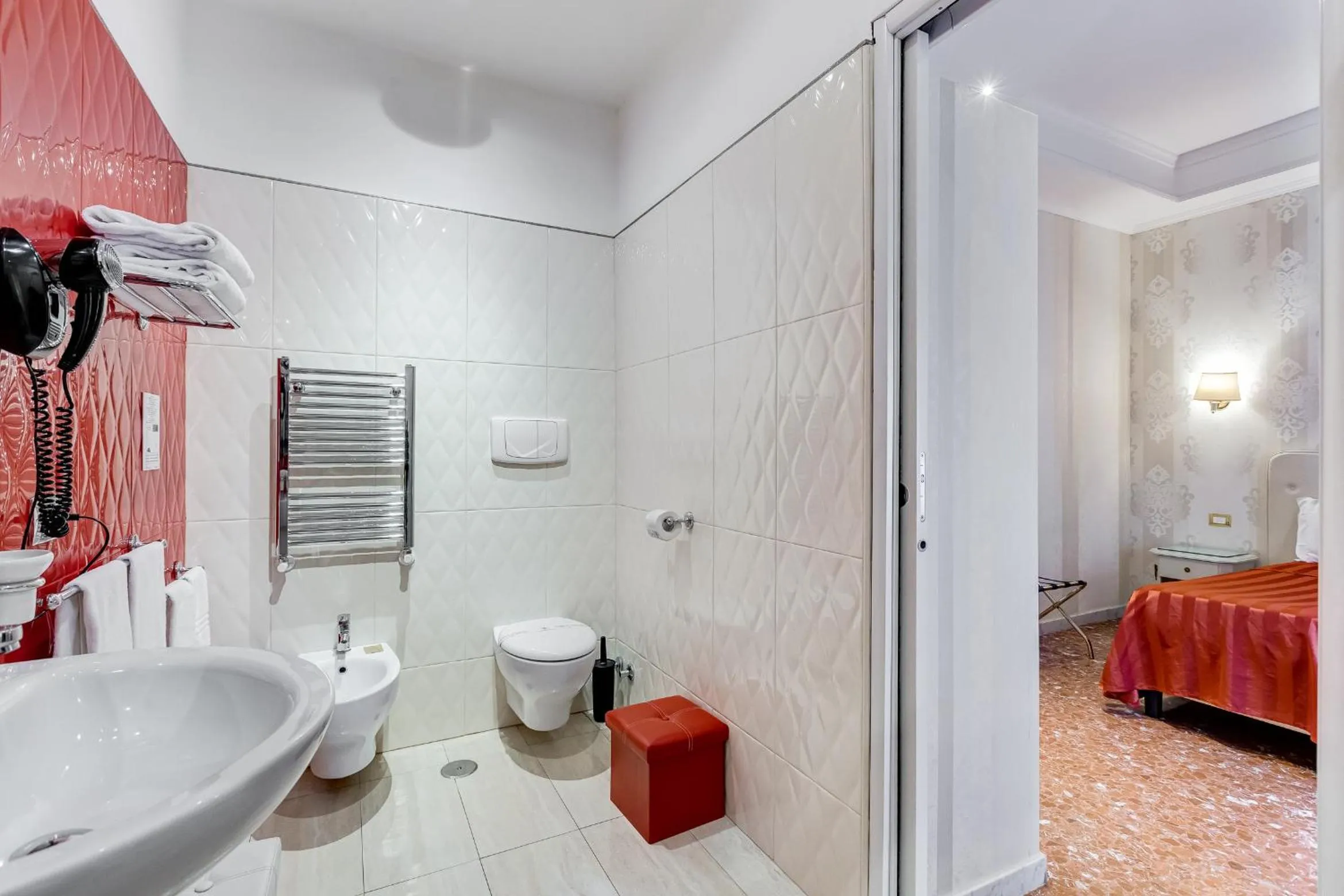 Bathroom, Bed in Navona Queen Rooftop