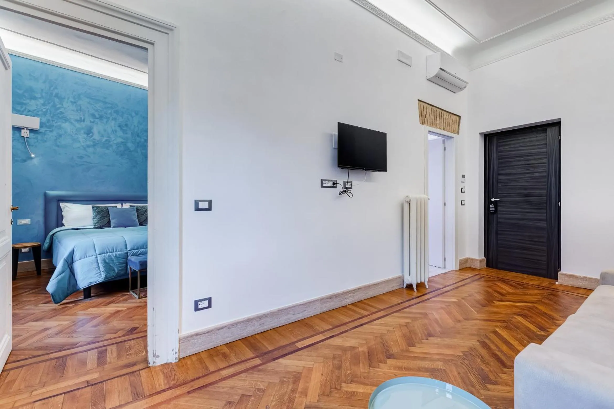 Living room, Bed in Navona Queen Rooftop