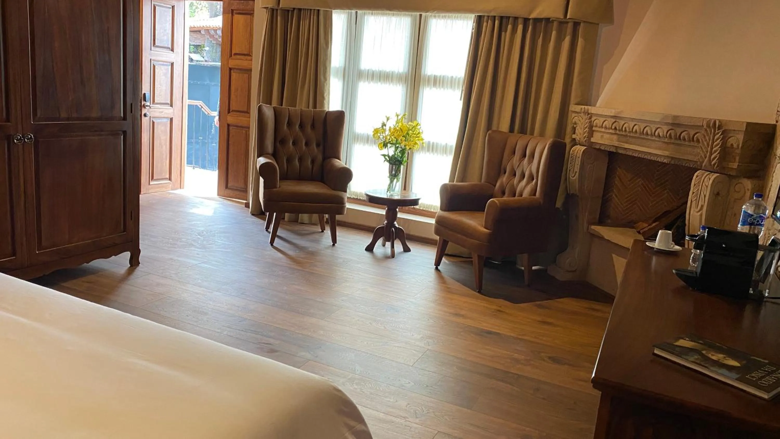 Living room, Bed in Hotel Morelia Boutique Villa Italia