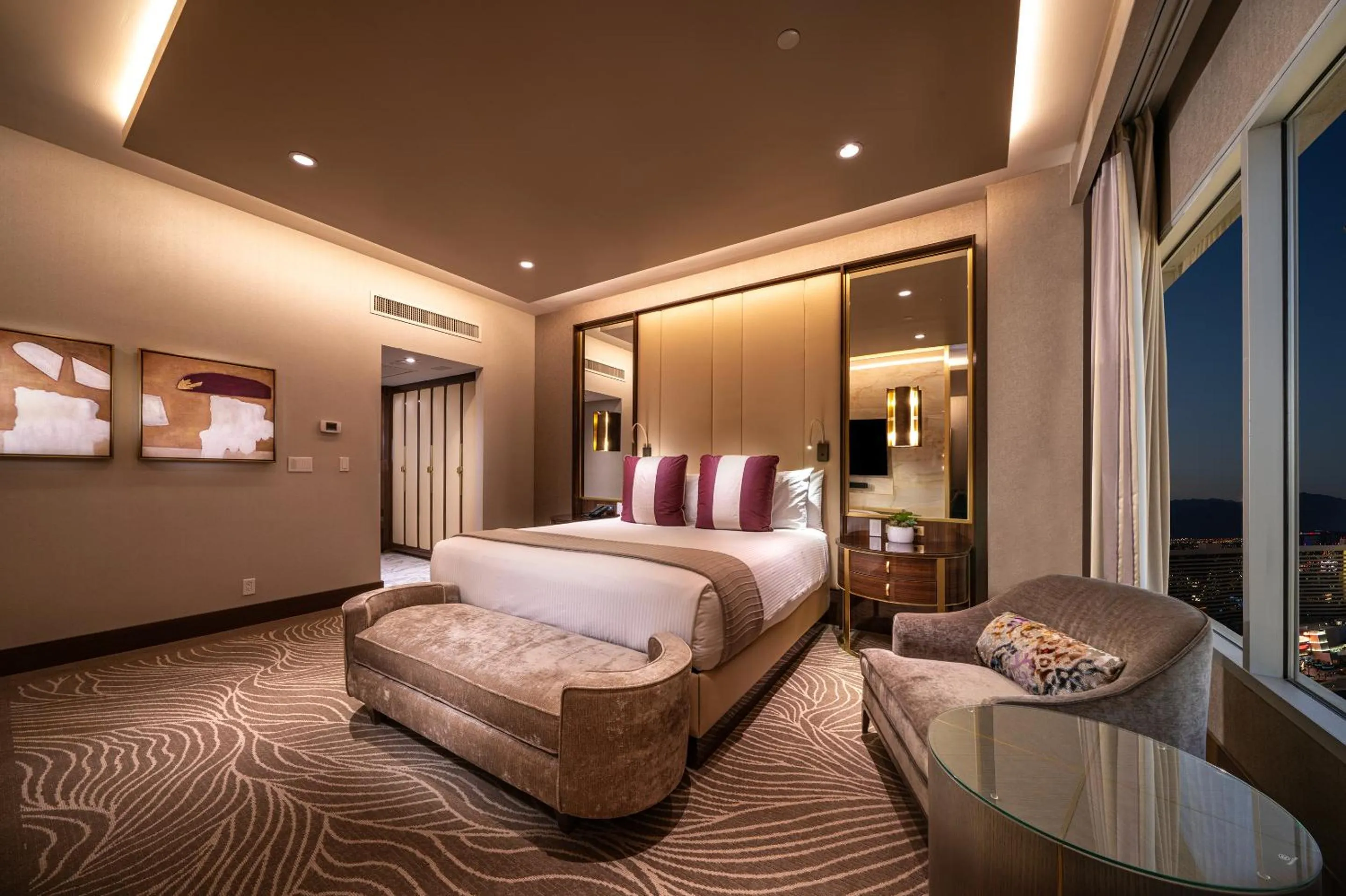 Bedroom, Bed in SAHARA Las Vegas