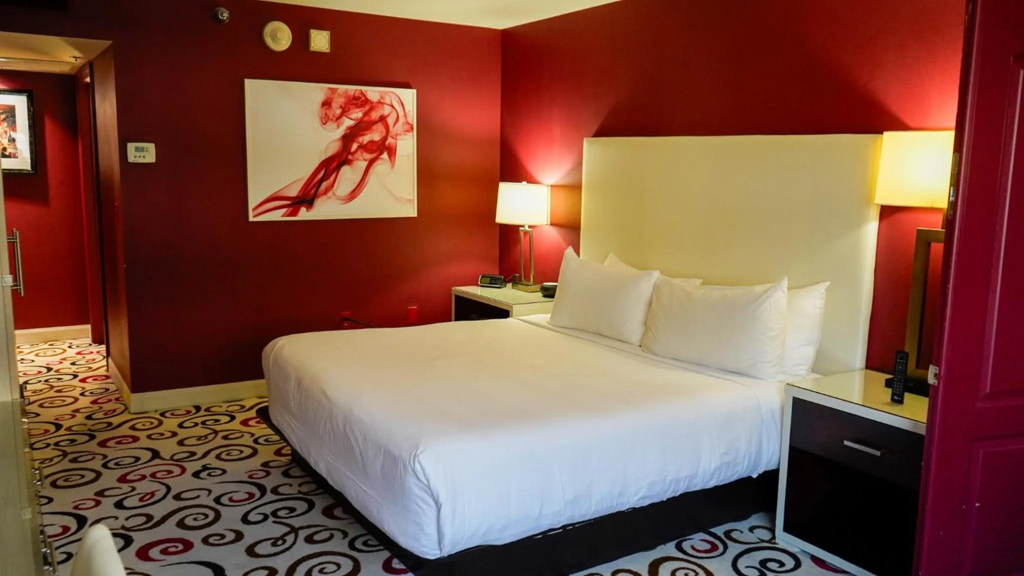 Bedroom, Bed in Downtown Grand Hotel & Casino