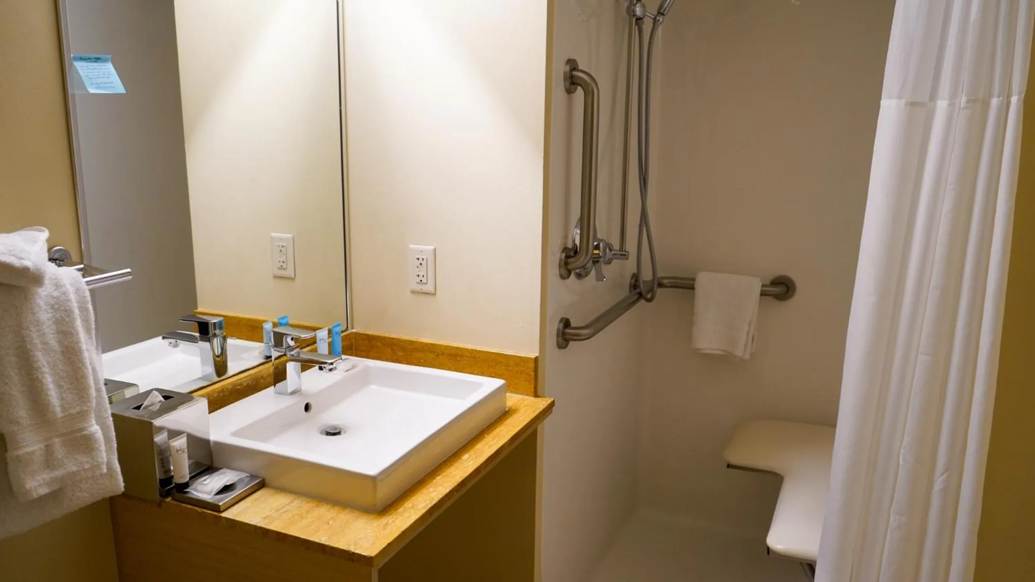 Bathroom in Downtown Grand Hotel & Casino