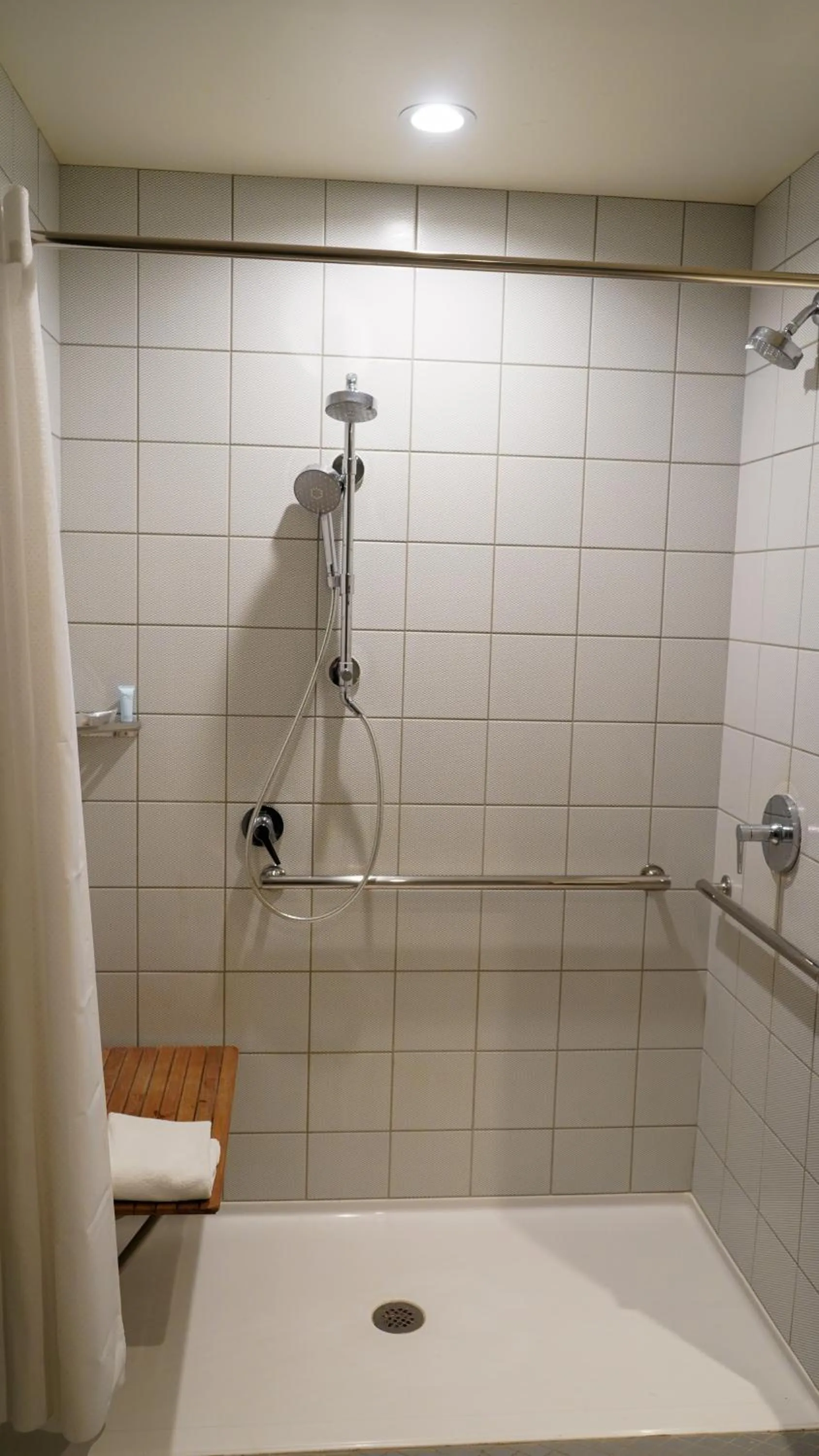 Shower in Downtown Grand Hotel & Casino