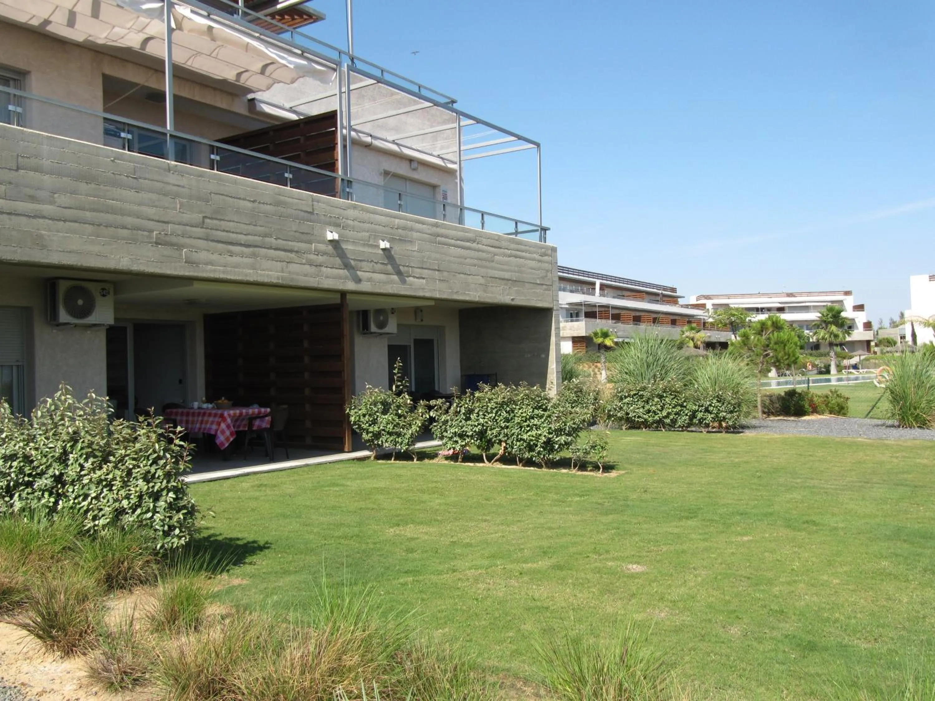 Patio in Life Apartments El Rompido