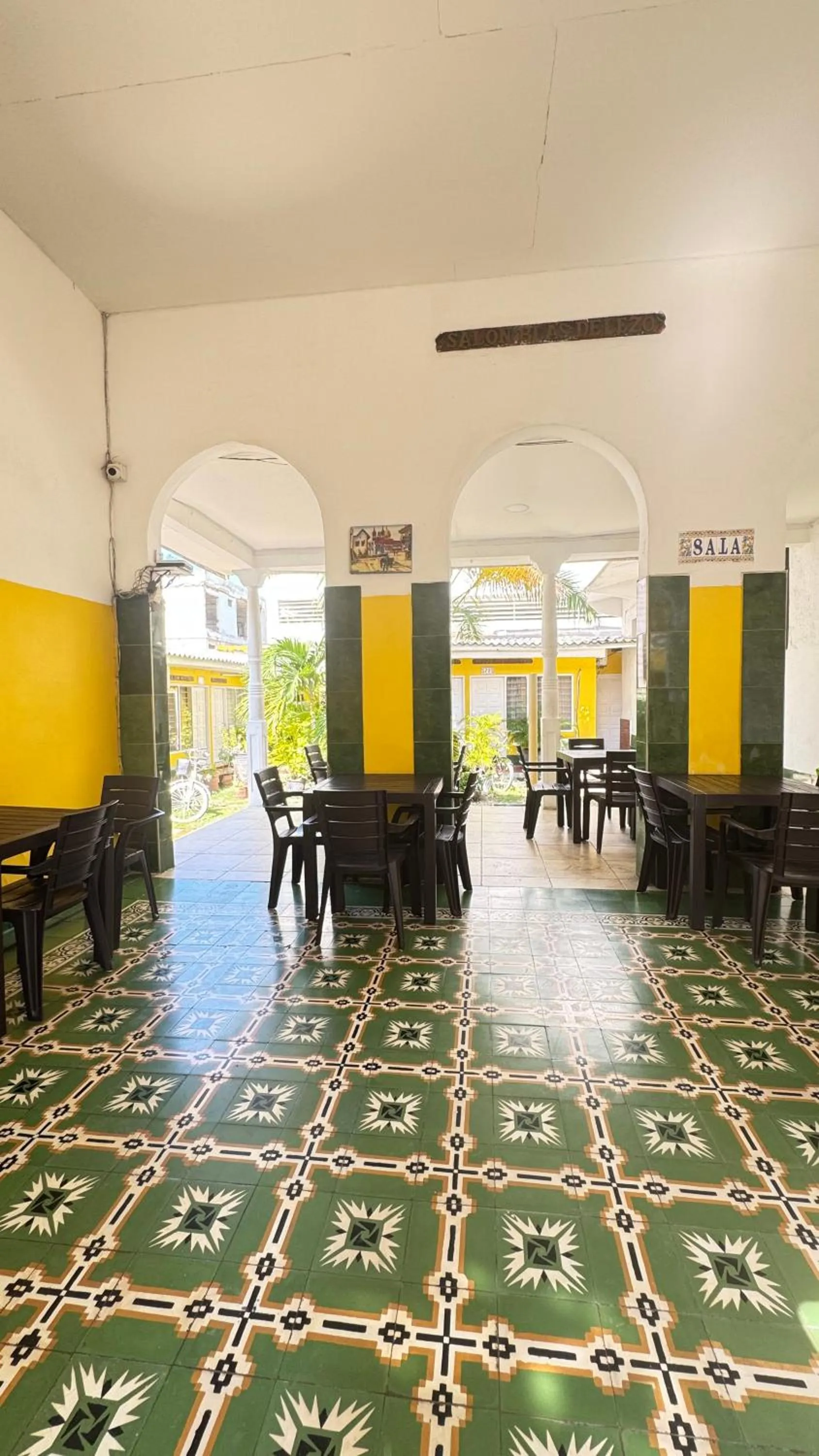 Restaurant/places to eat in Hotel Balcones de Bocagrande