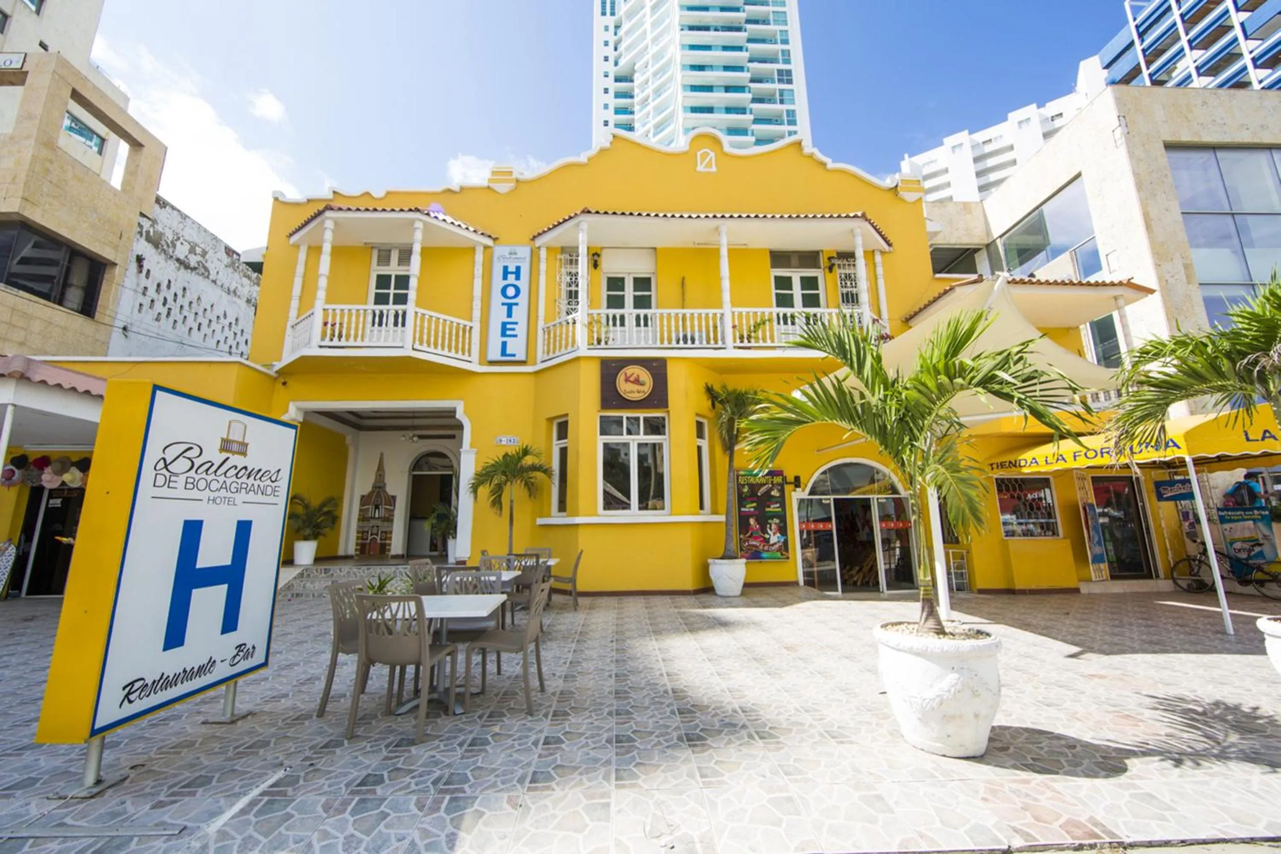 Facade/entrance in Hotel Balcones de Bocagrande