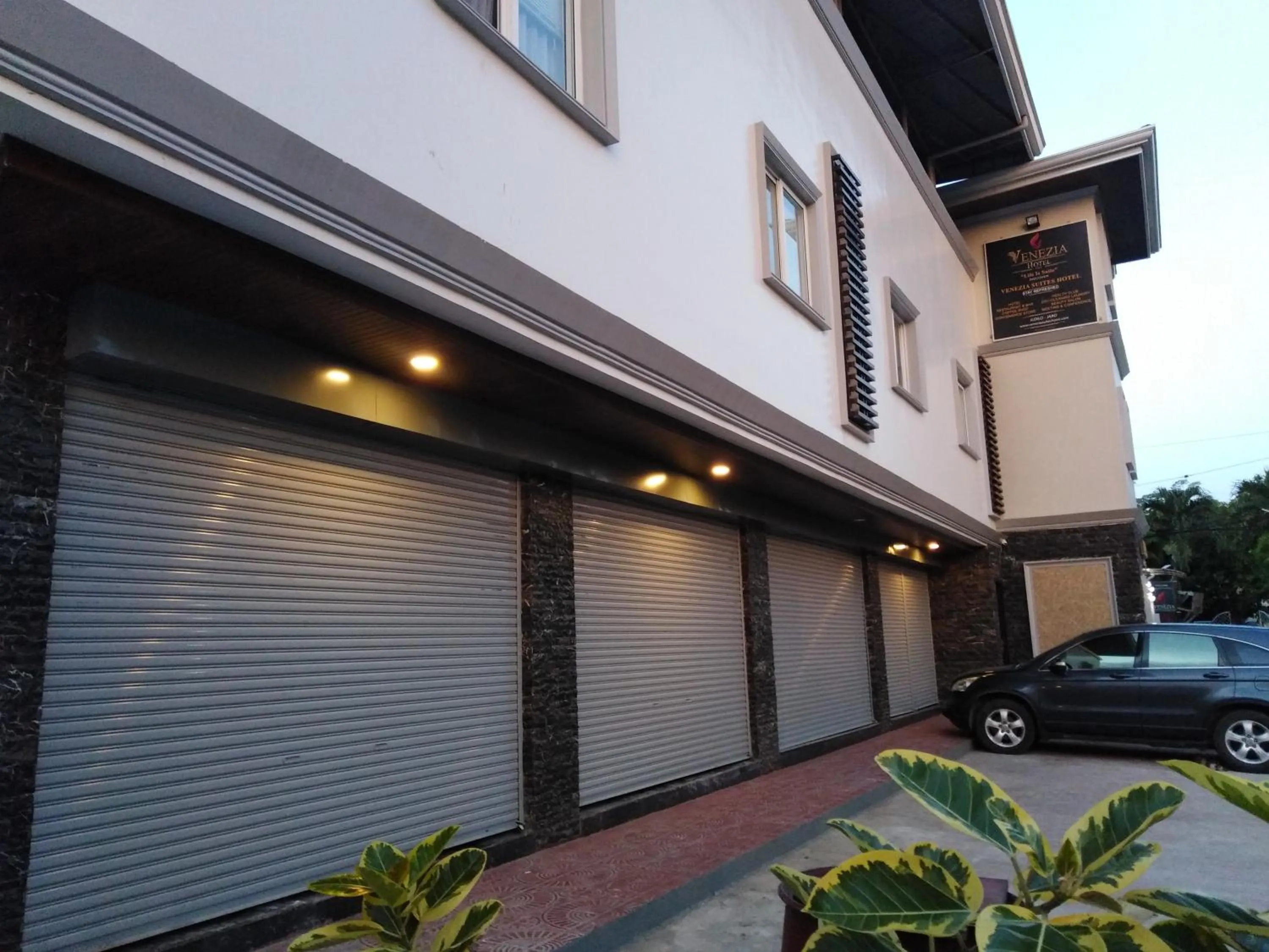 Property building in Venezia Suites Hotel Iloilo