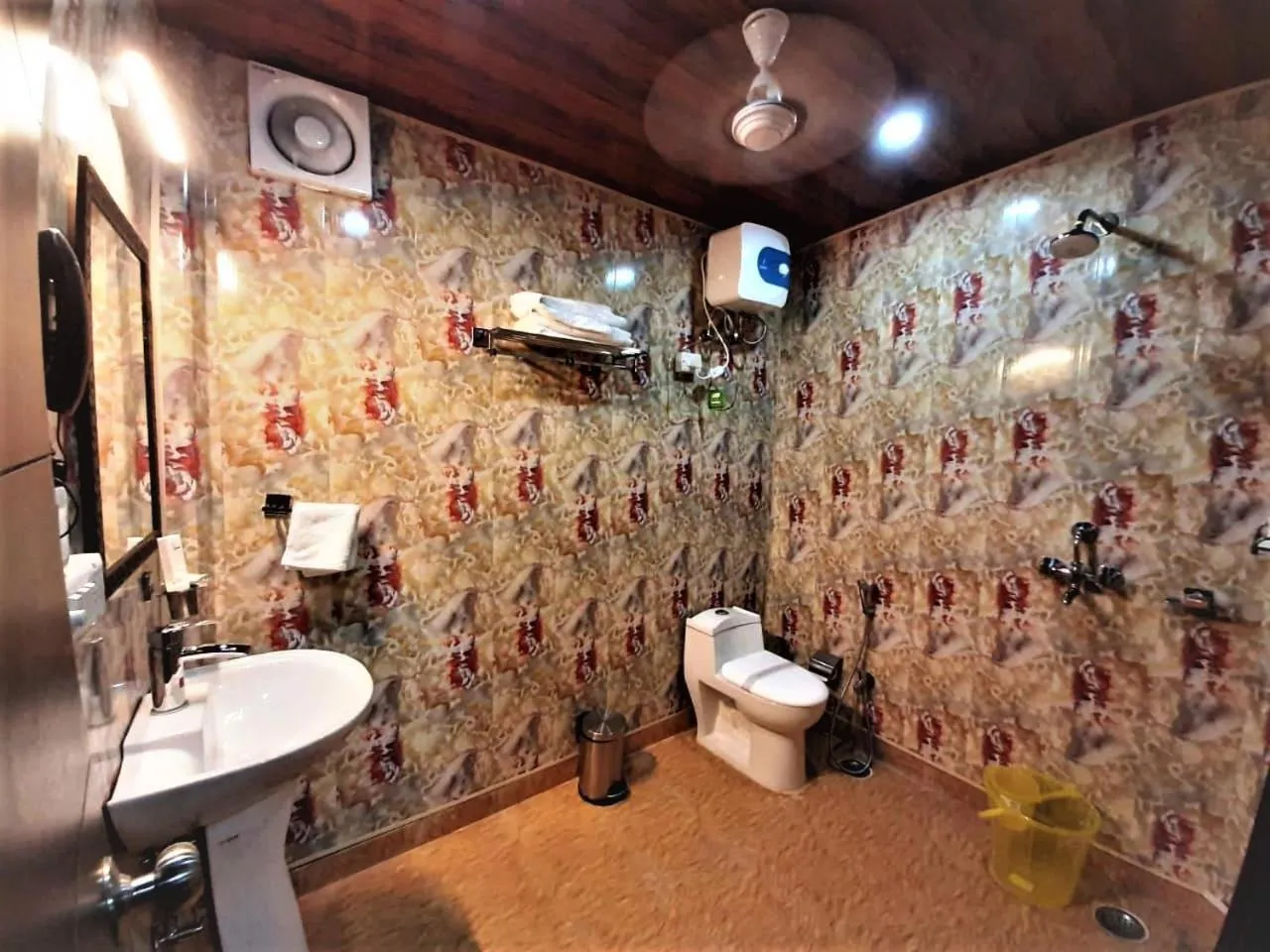 Bathroom in Hotel Bamboo Castle