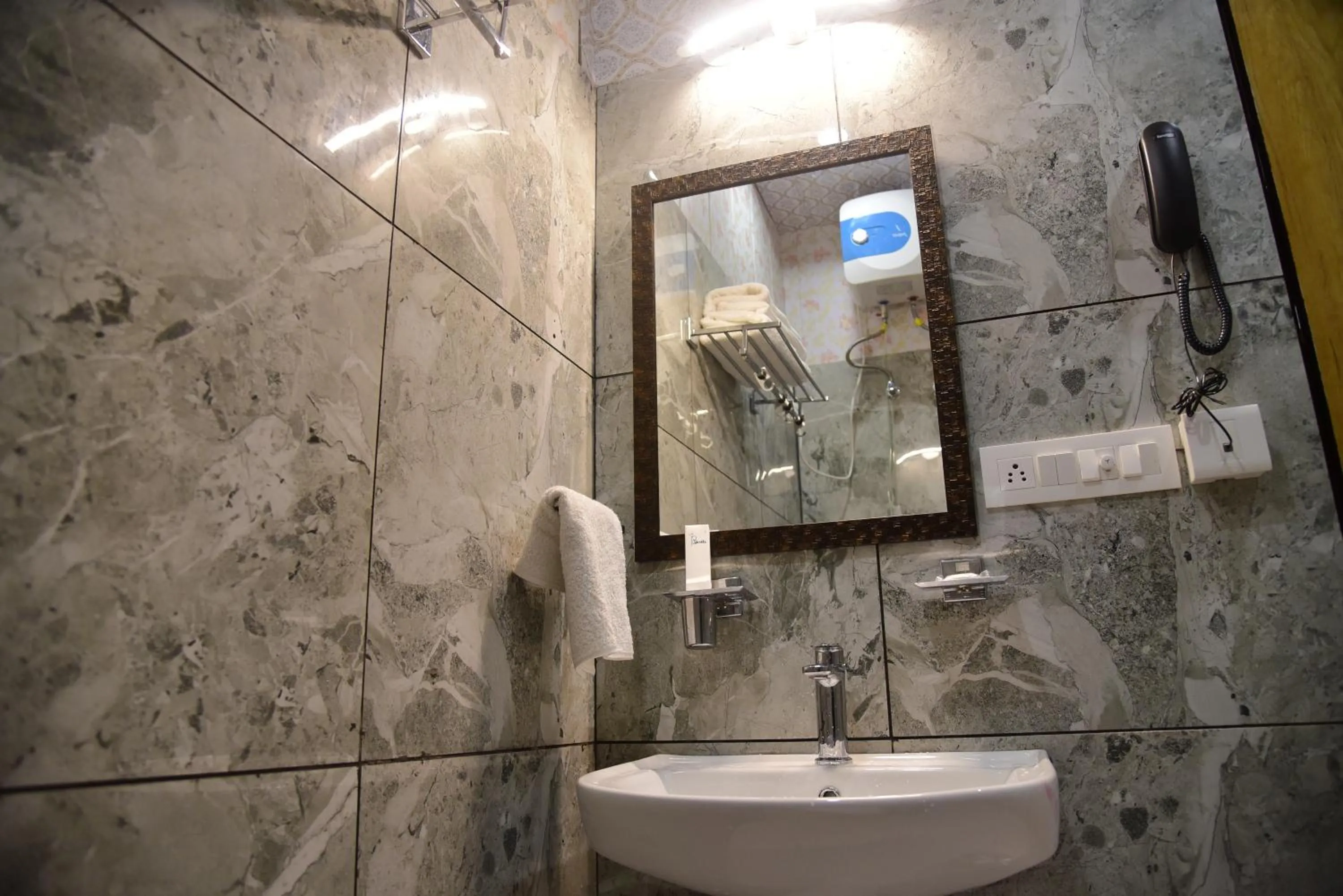 Bathroom in Hotel Bamboo Castle