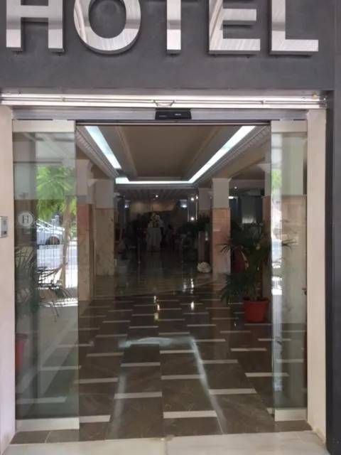 Facade/entrance in Hotel Sacratif