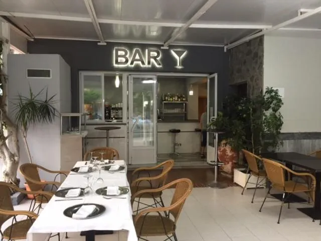 Food and drinks in Hotel Sacratif