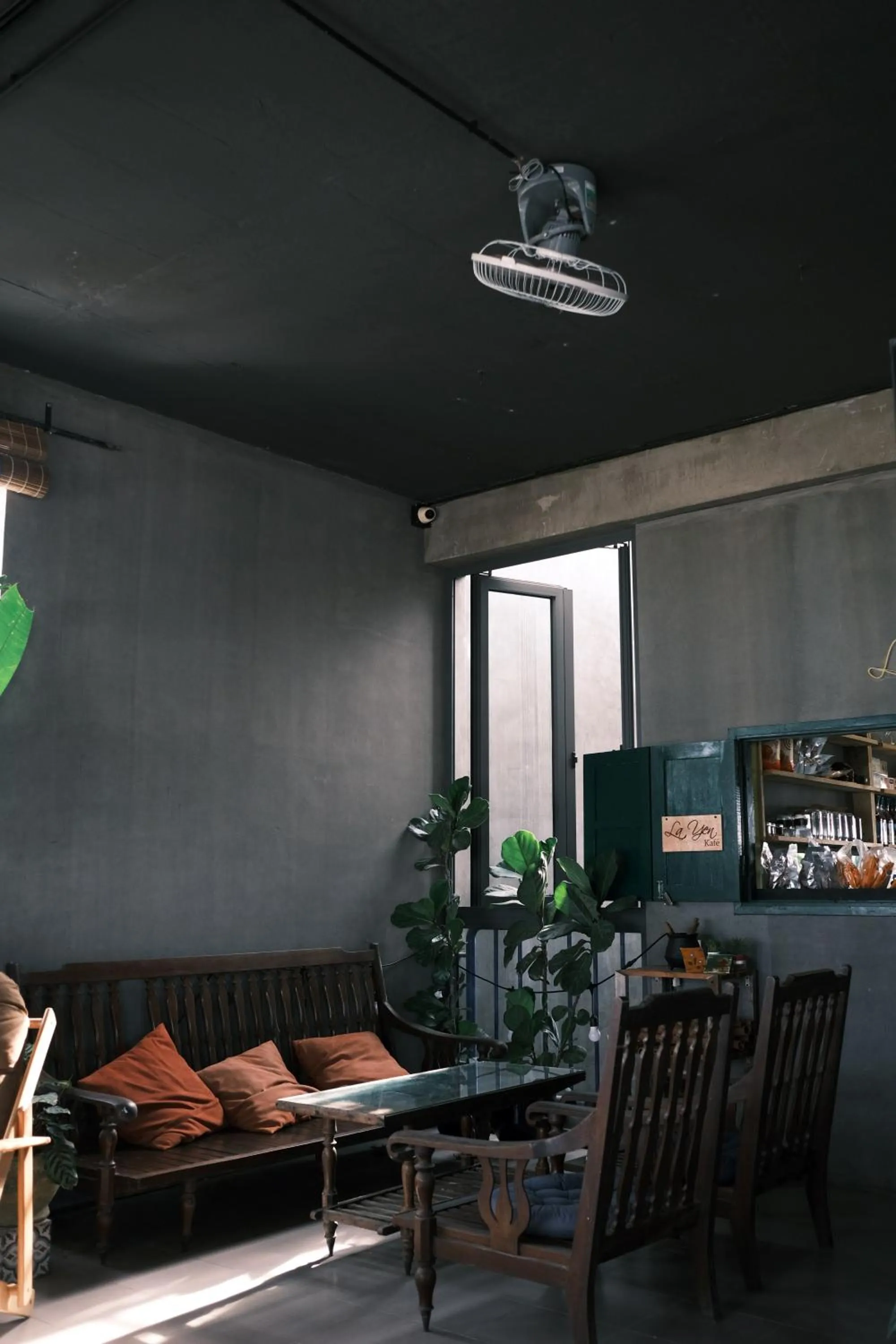 Dining area in La Maison Des Délices