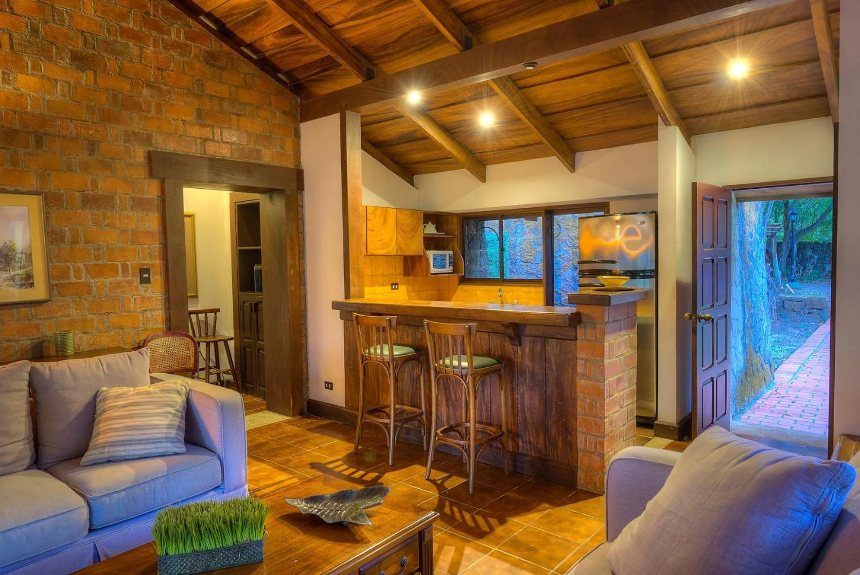 minibar in Hacienda La Pacífica Eco-Lodge