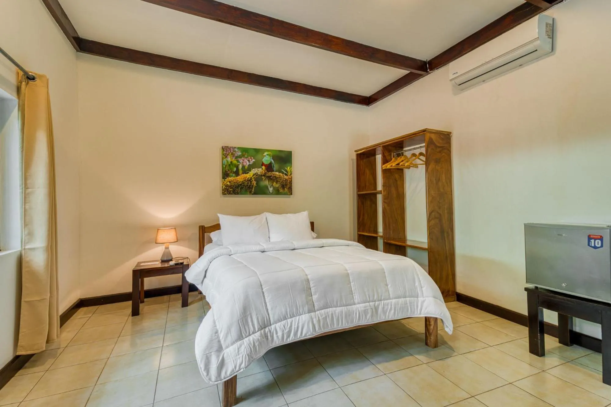 Bed in Hacienda La Pacífica Eco-Lodge