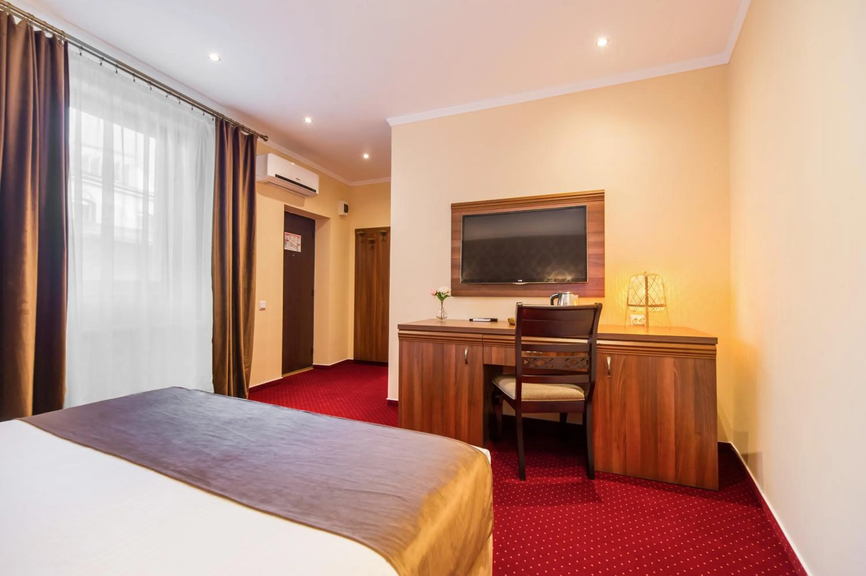 TV and multimedia, Bed in BUCUR 9