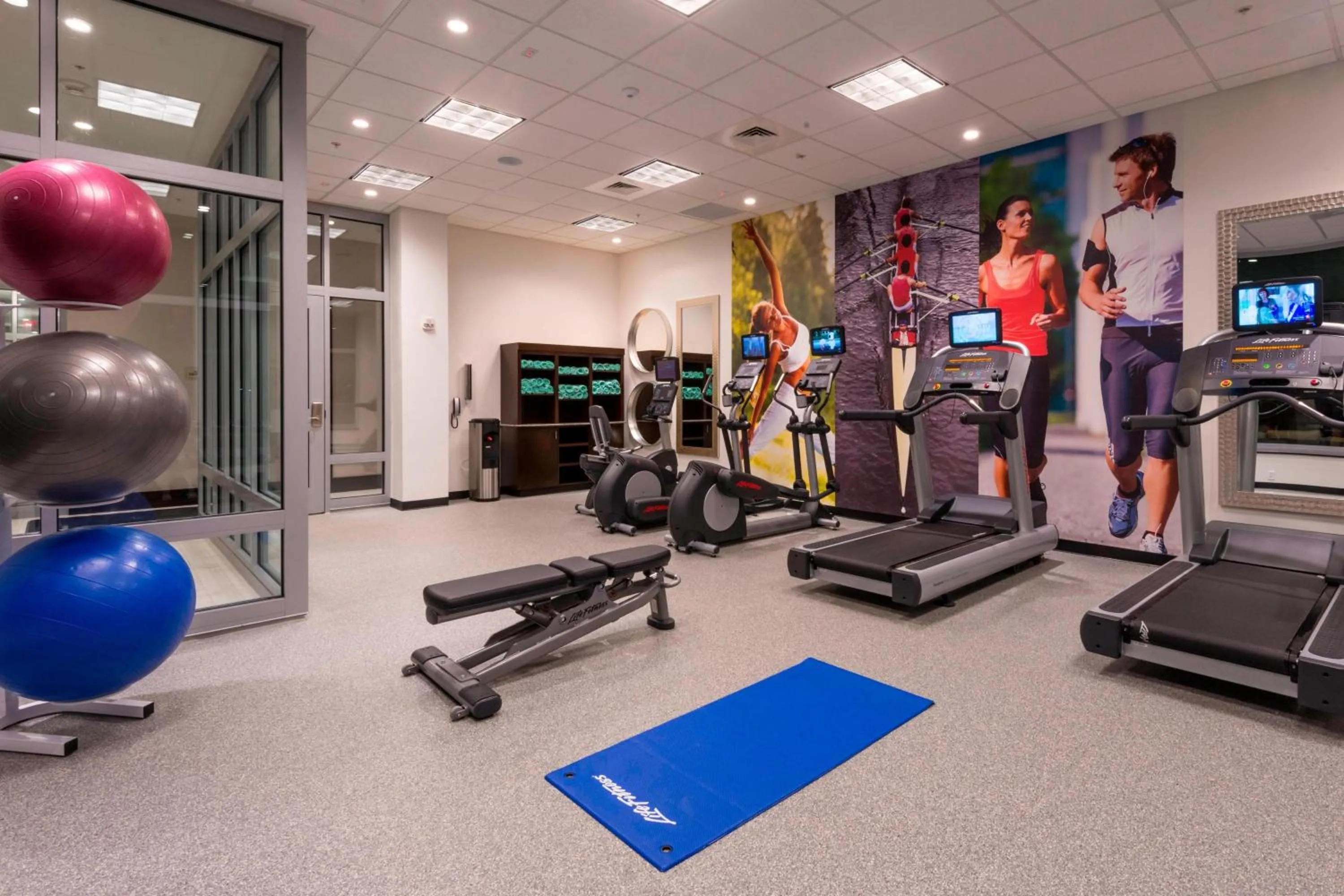 Fitness centre/facilities in Residence Inn by Marriott Boston Needham