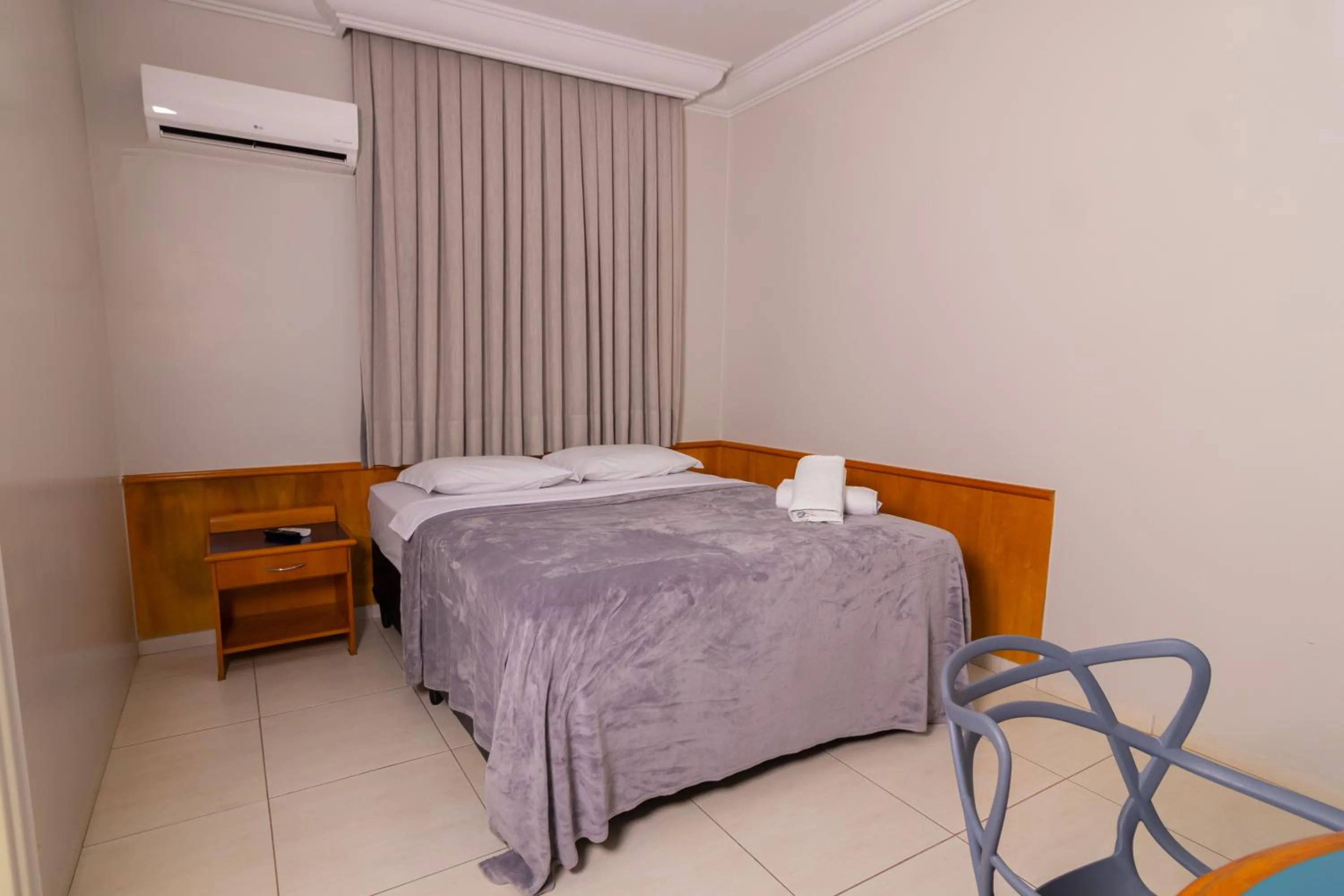 Bed in Honorato Hotel by - Easy Hotéis