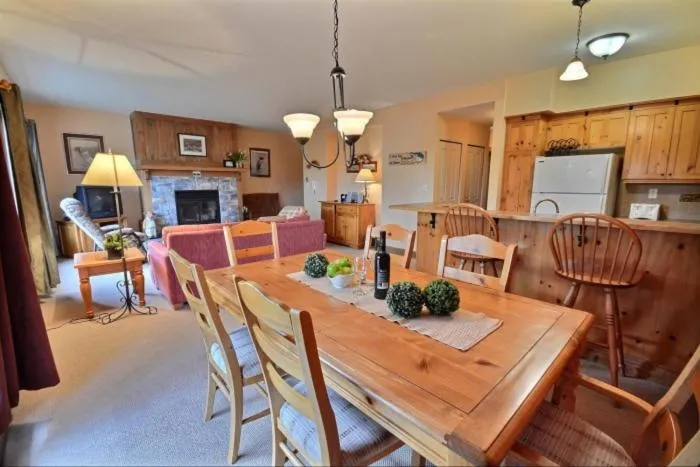 Les Falaises by Rendez-Vous Mont-Tremblant