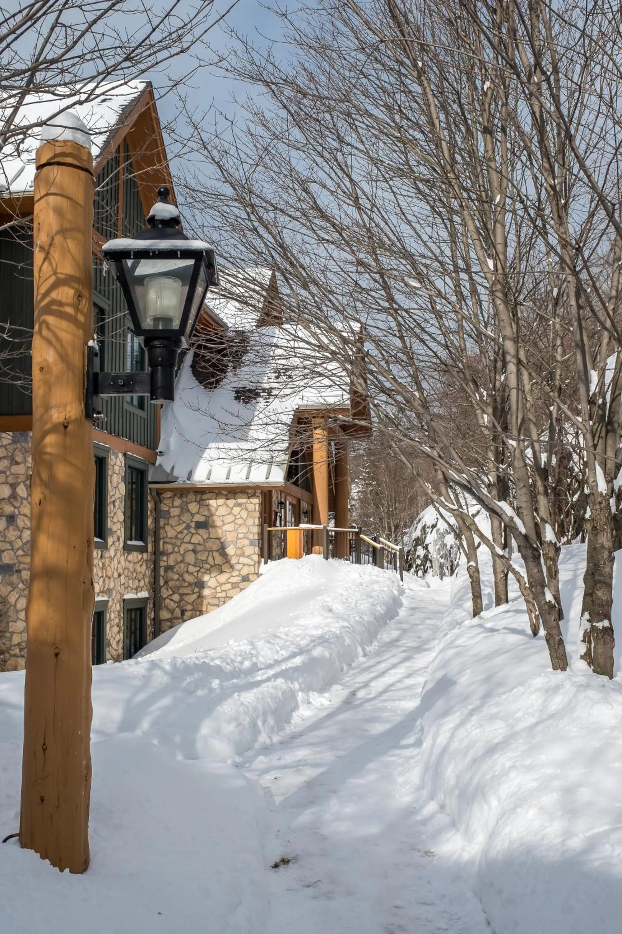 Property building in L'Équinoxe Rendez-Vous Mont-Tremblant