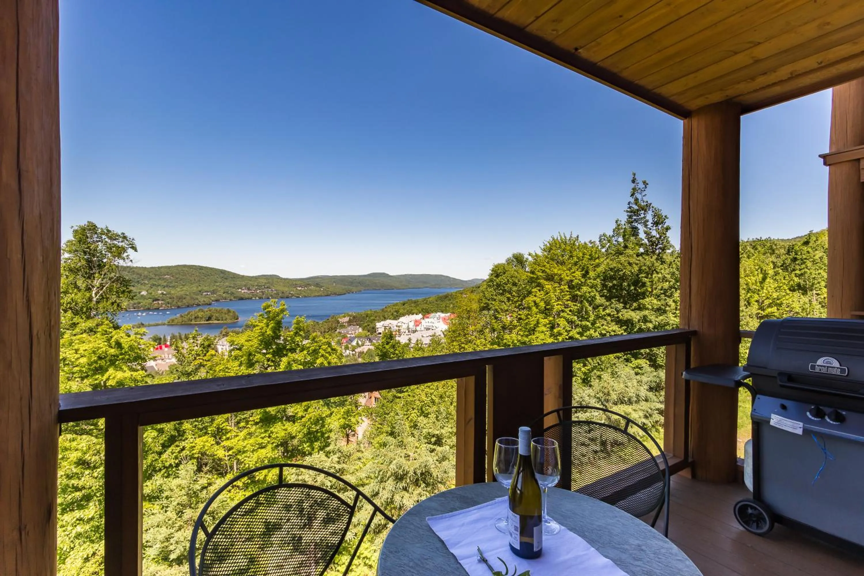 Day in L'Équinoxe Rendez-Vous Mont-Tremblant