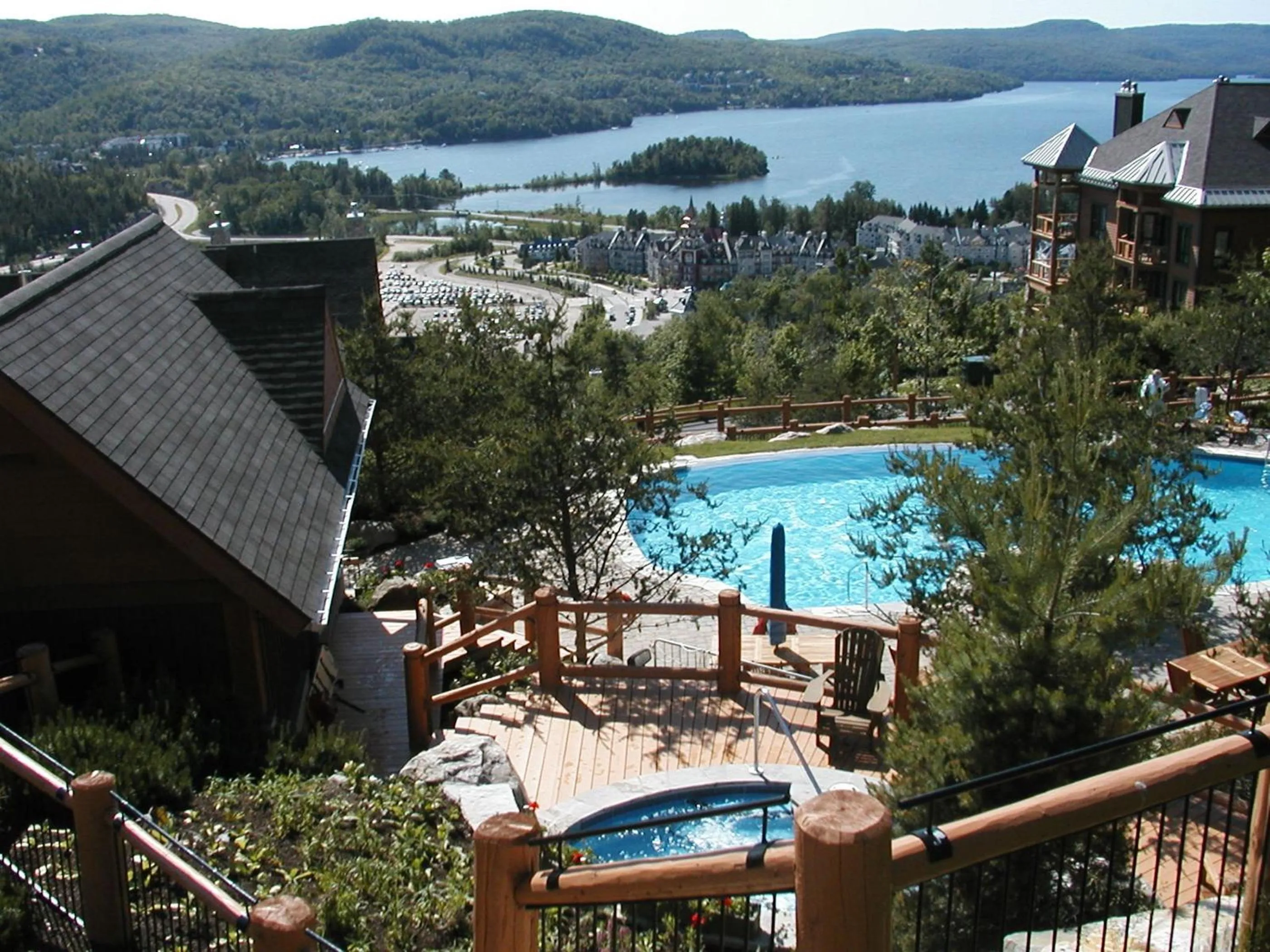Area and facilities in L'Équinoxe Rendez-Vous Mont-Tremblant