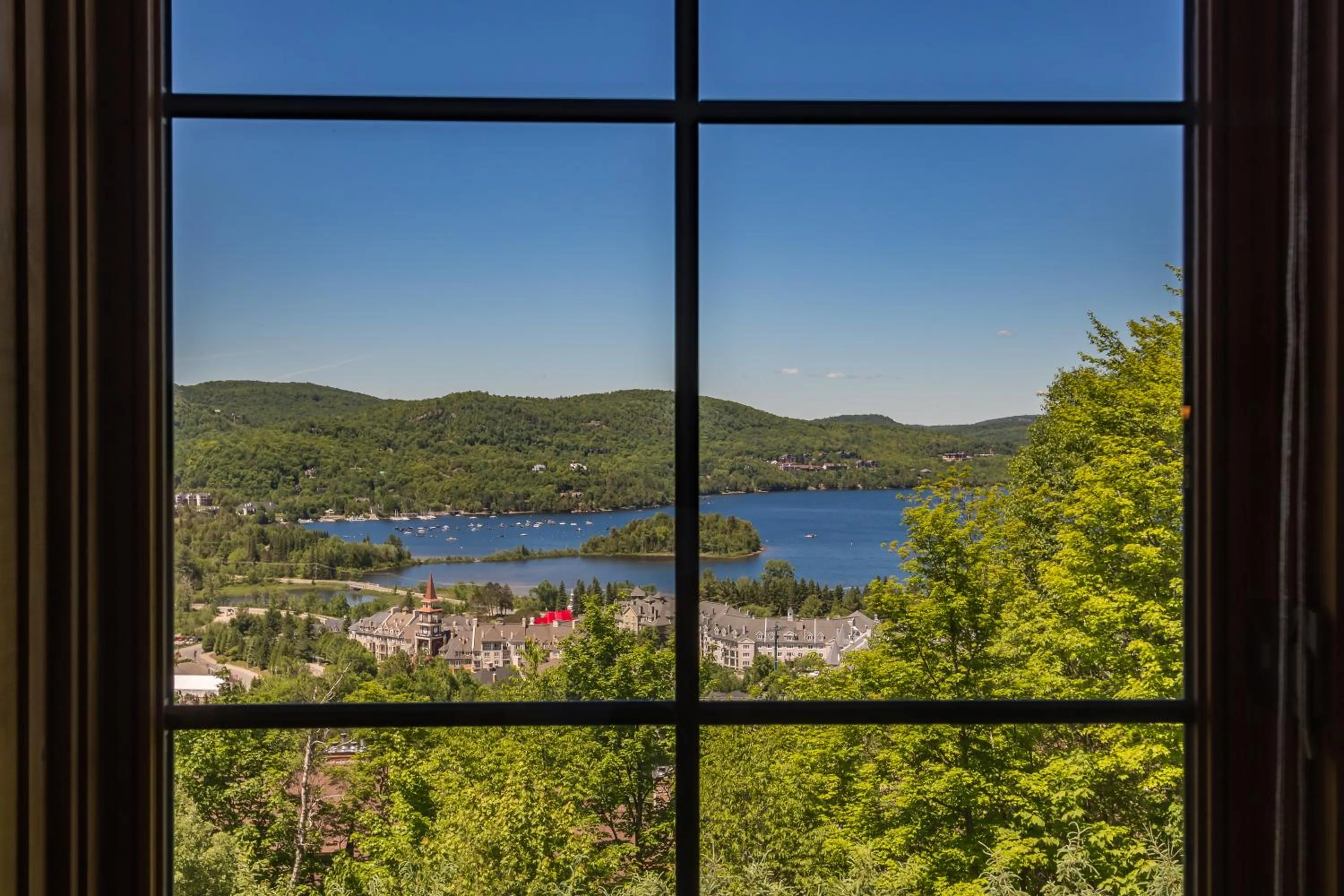 Day in L'Équinoxe Rendez-Vous Mont-Tremblant