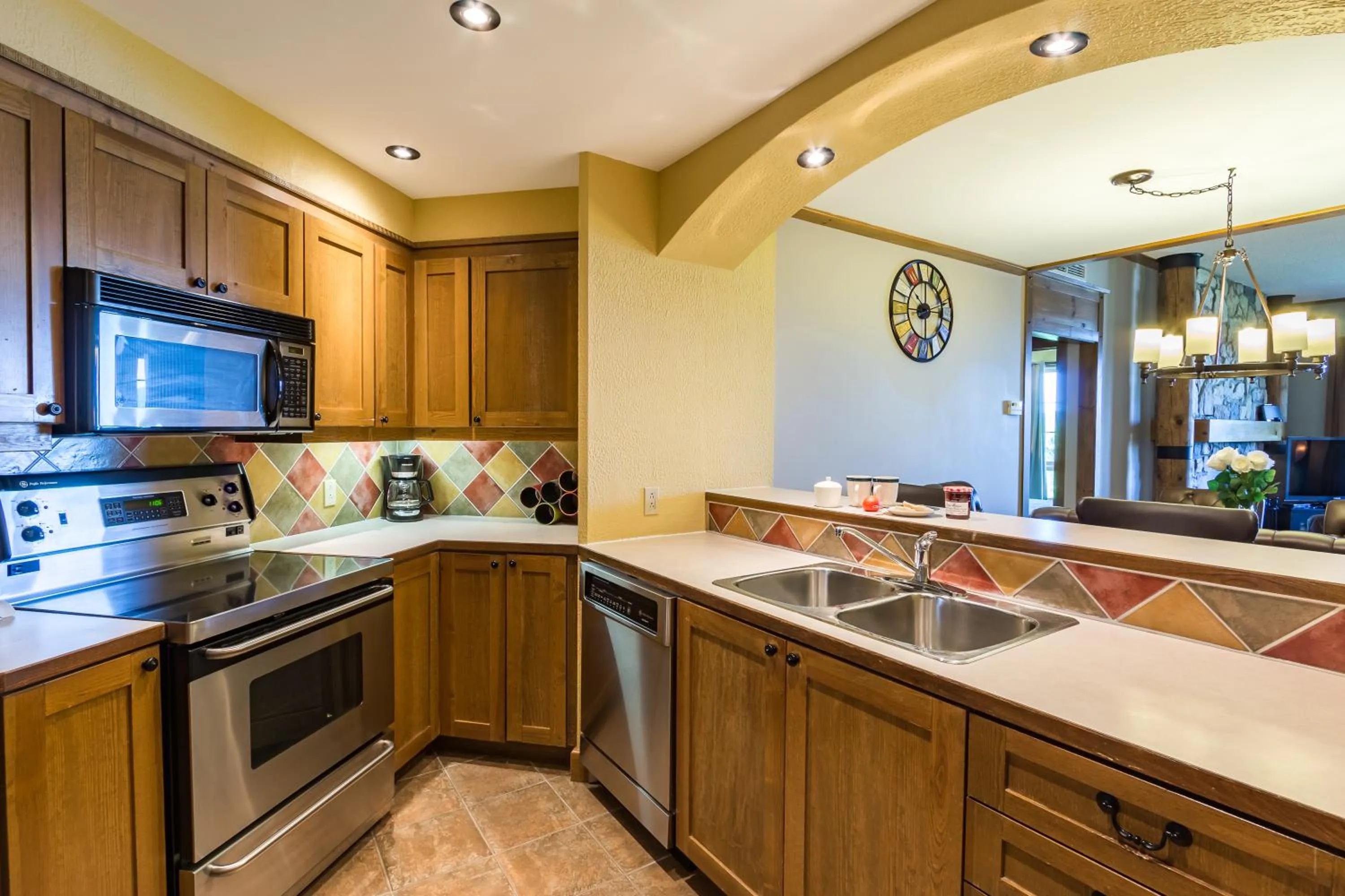 Kitchen or kitchenette in L'Équinoxe Rendez-Vous Mont-Tremblant