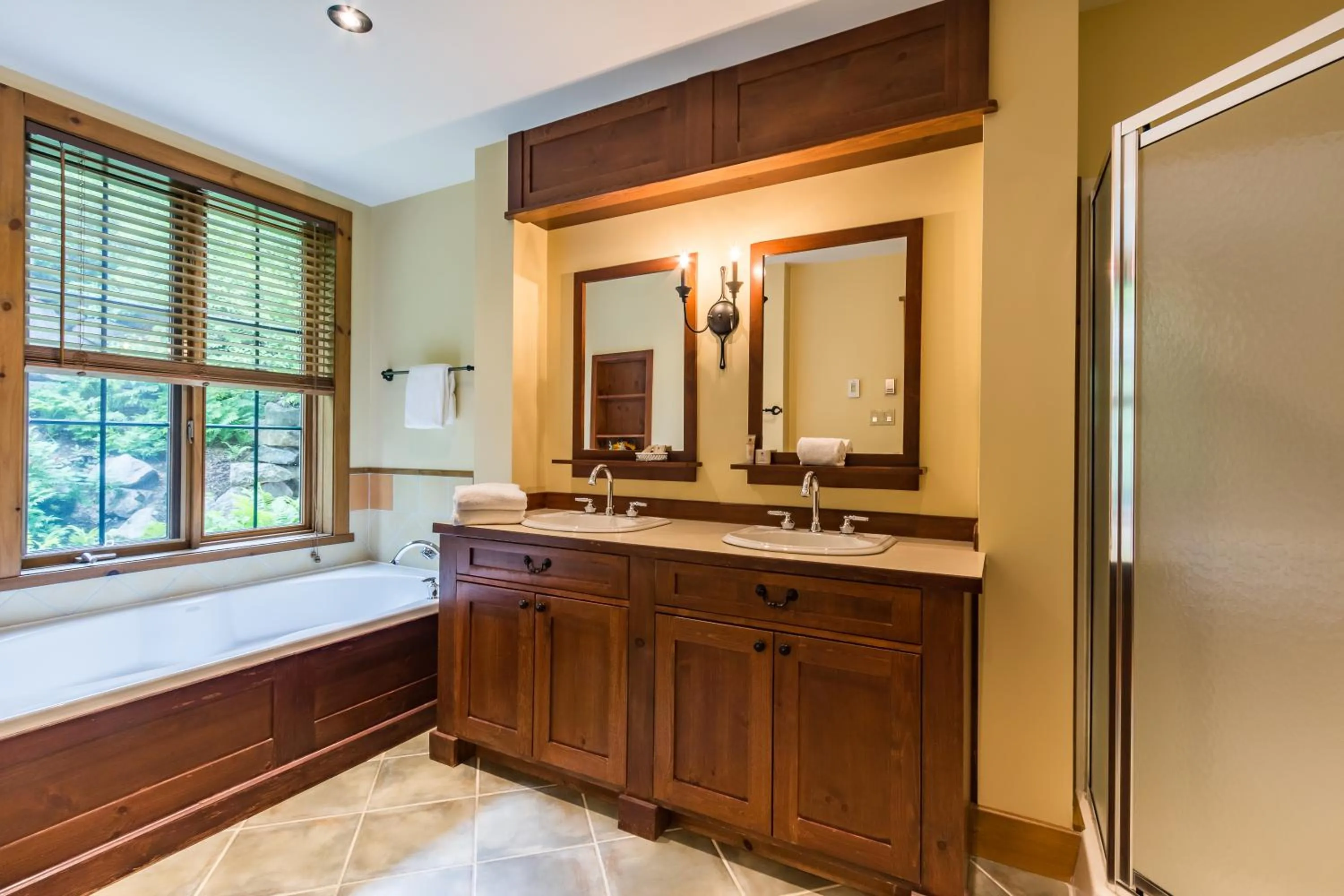 Bathroom in L'Équinoxe Rendez-Vous Mont-Tremblant