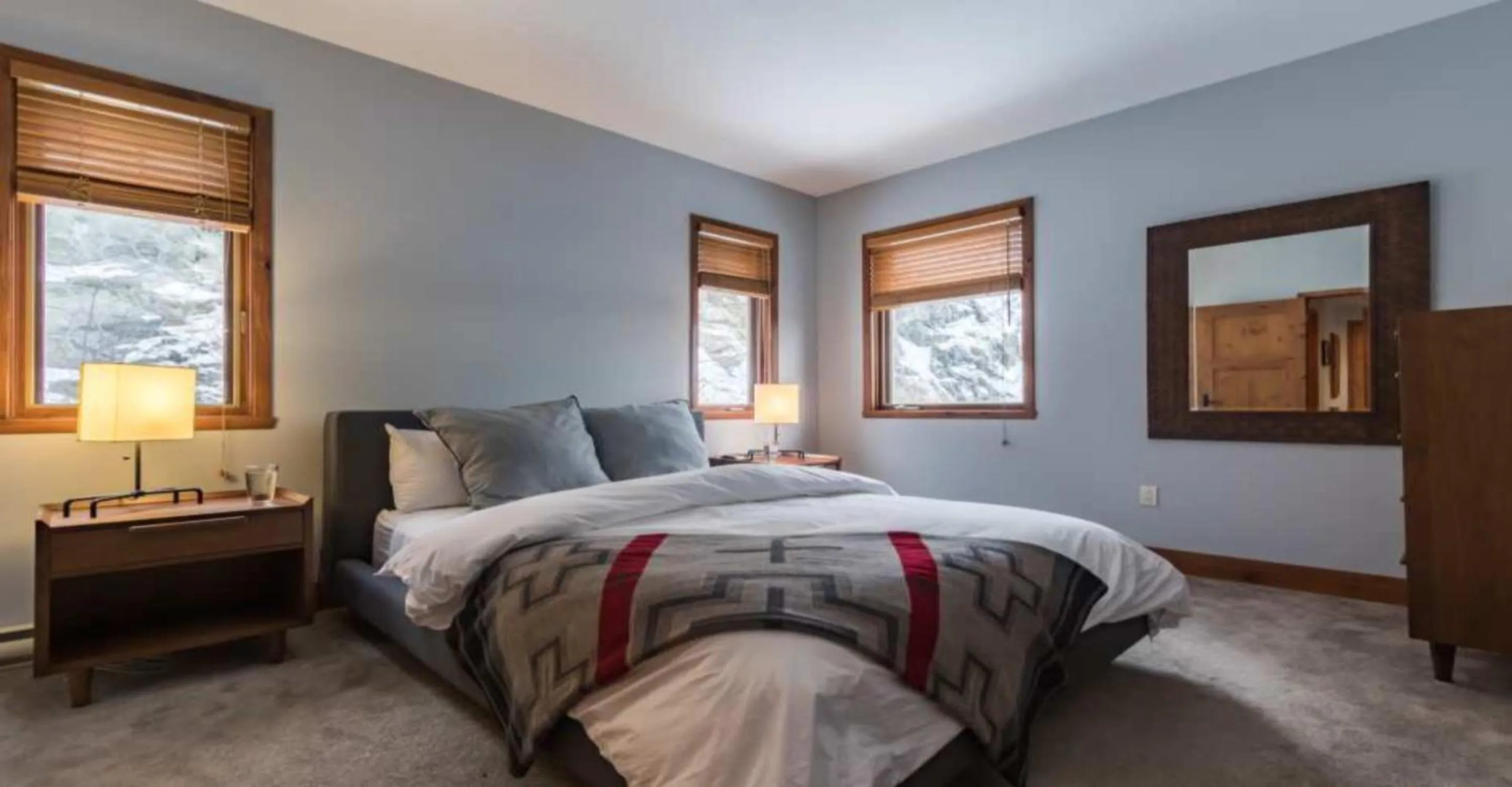 Bed in L'Altitude by Rendez-Vous Mont-Tremblant