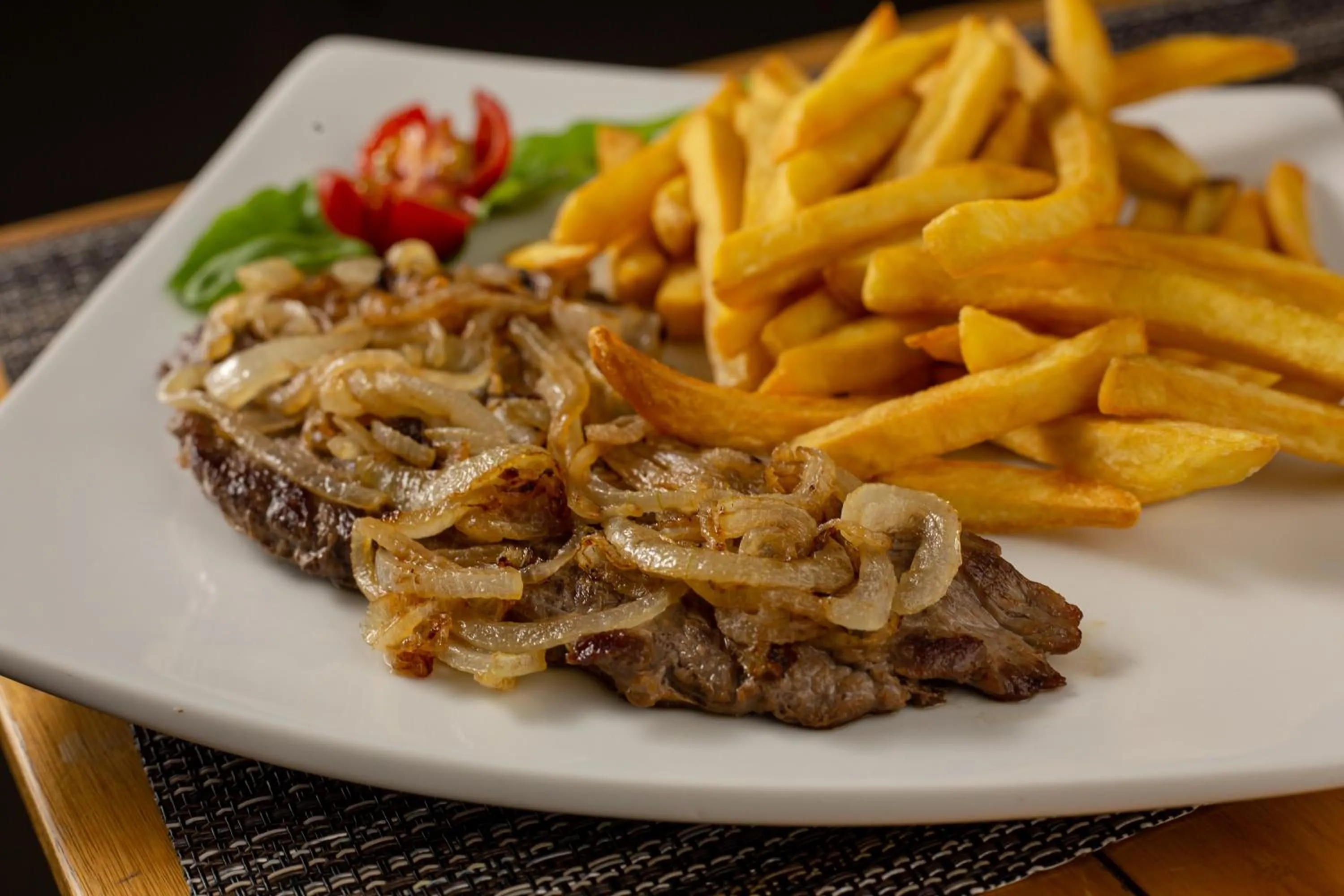 Emirates Hotel & Suites