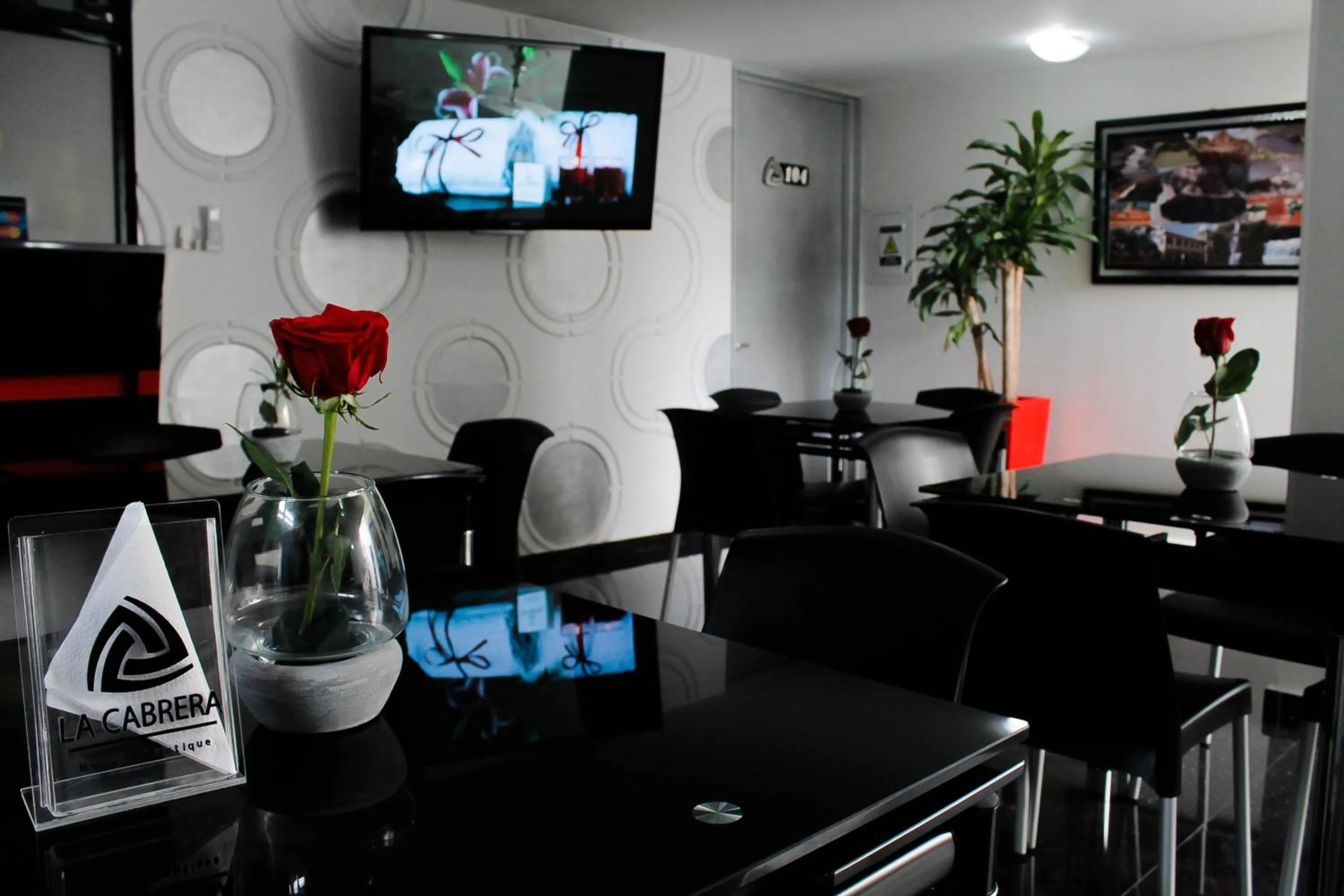 Restaurant/places to eat in La Cabrera Hotel Boutique