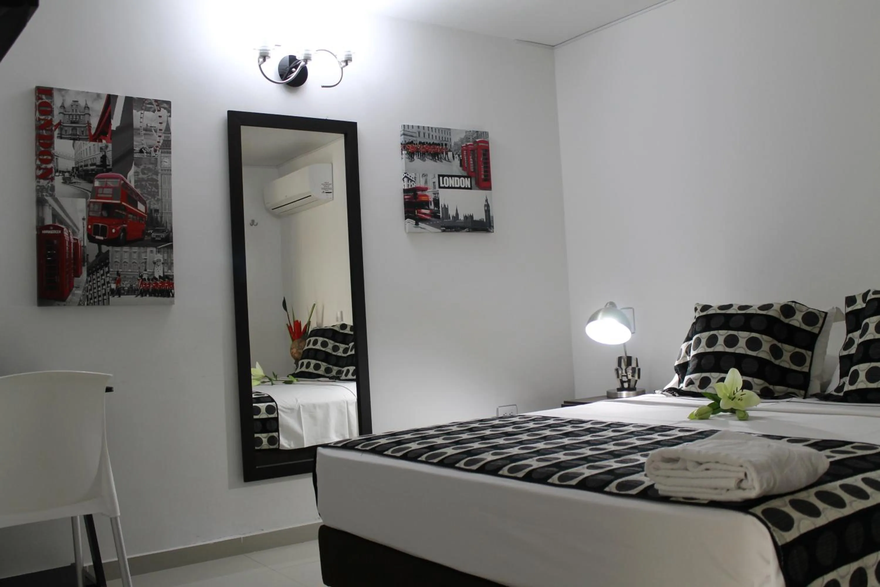 Bedroom, Bed in La Cabrera Hotel Boutique