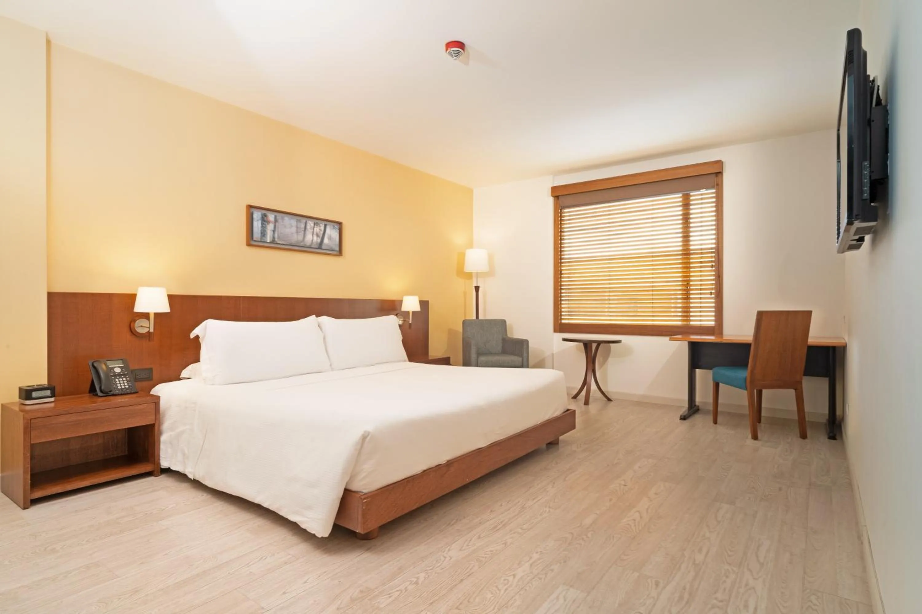 acessibility, Bed in Hotel Habitel Select