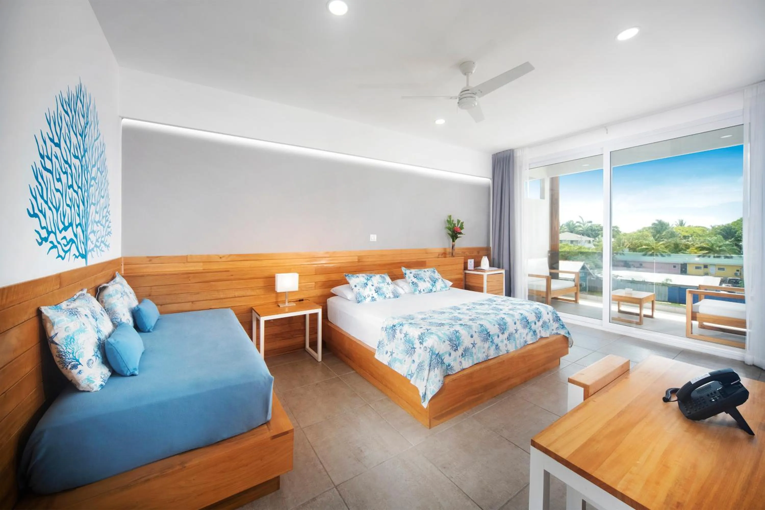 Decorative detail, Bed in Naboo Resort & Dive Center - Adults Only