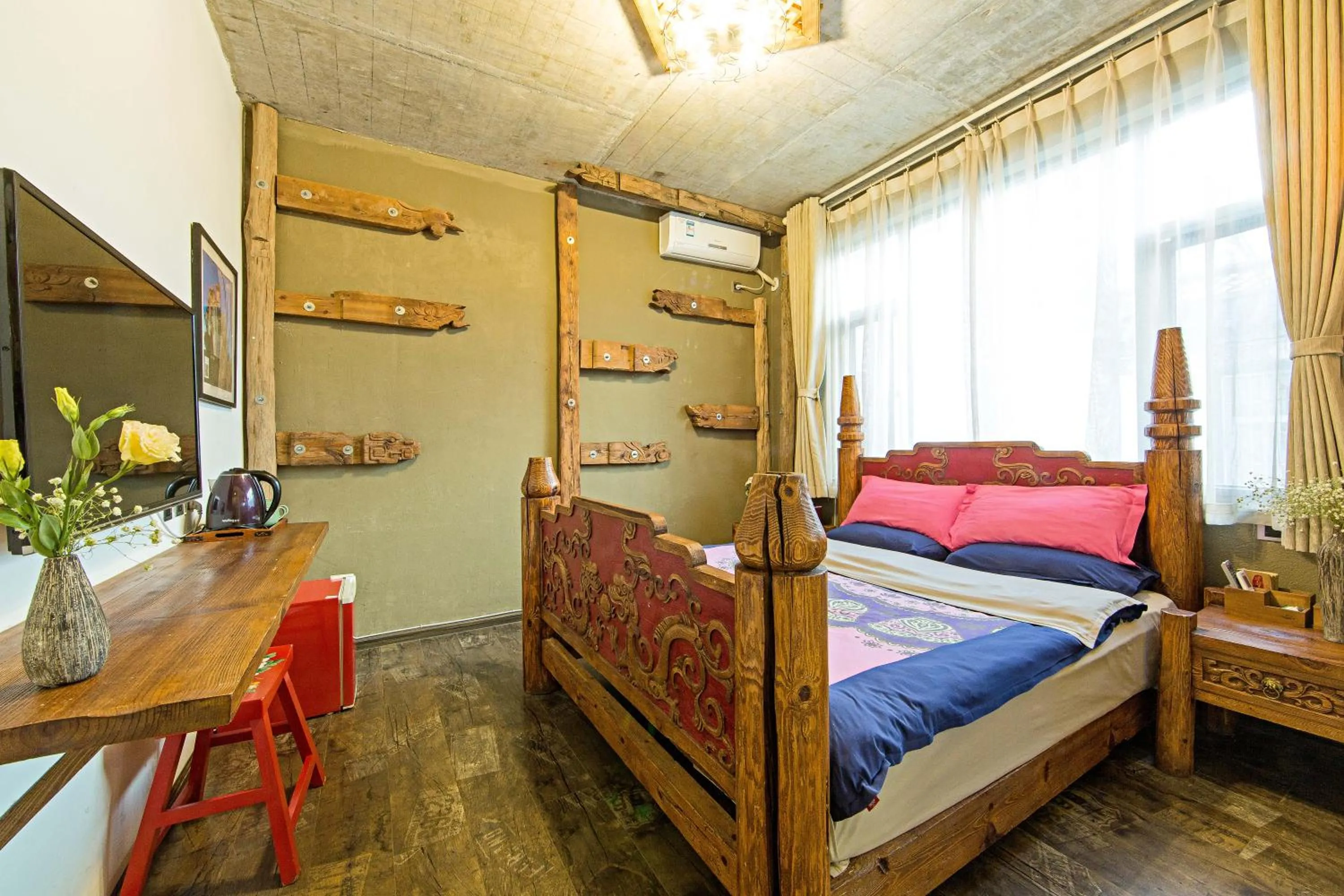 Photo of the whole room, Bed in Old Story Inn Dali Ancient Town