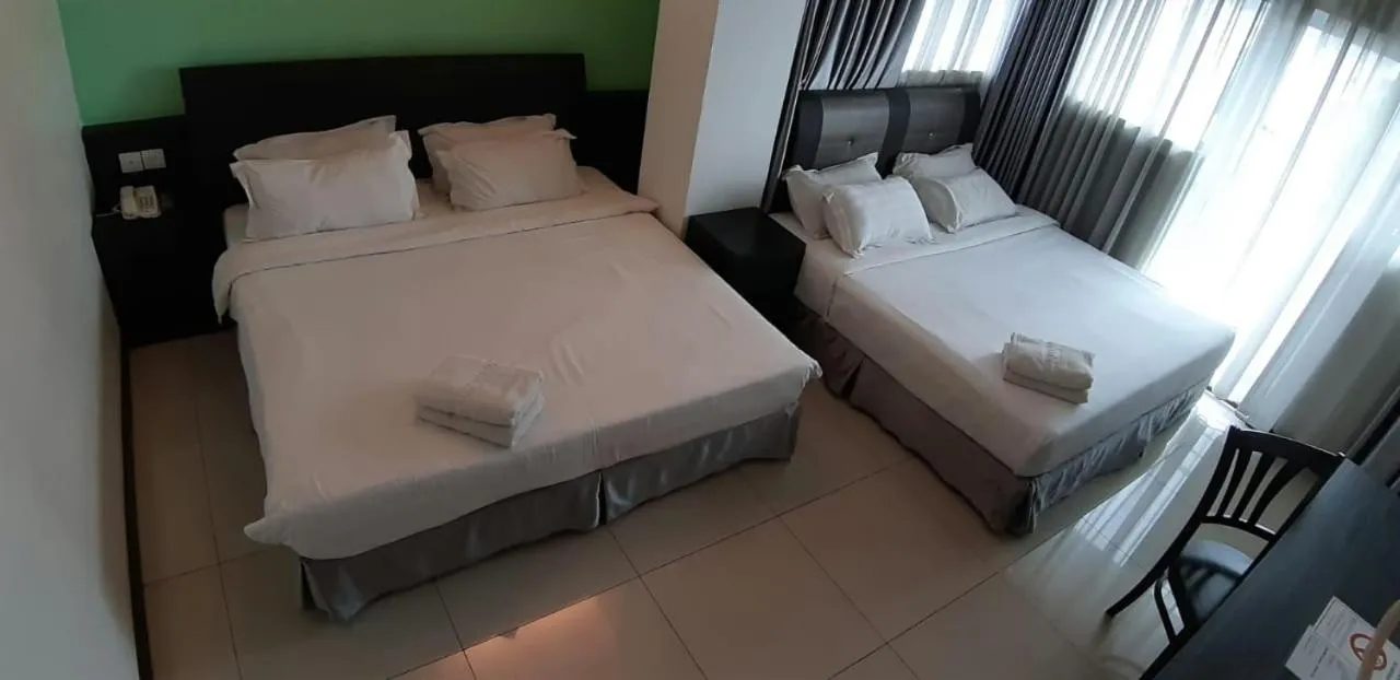 Bedroom, Bed in Ipoh Downtown Hotel