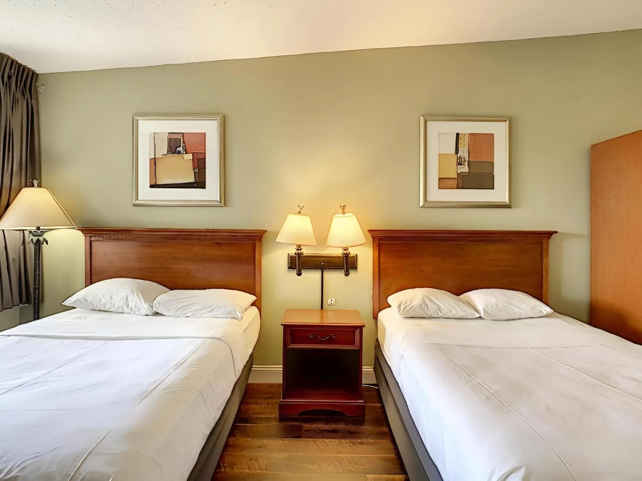 Bedroom, Bed in Stayable Orlando at Florida Mall