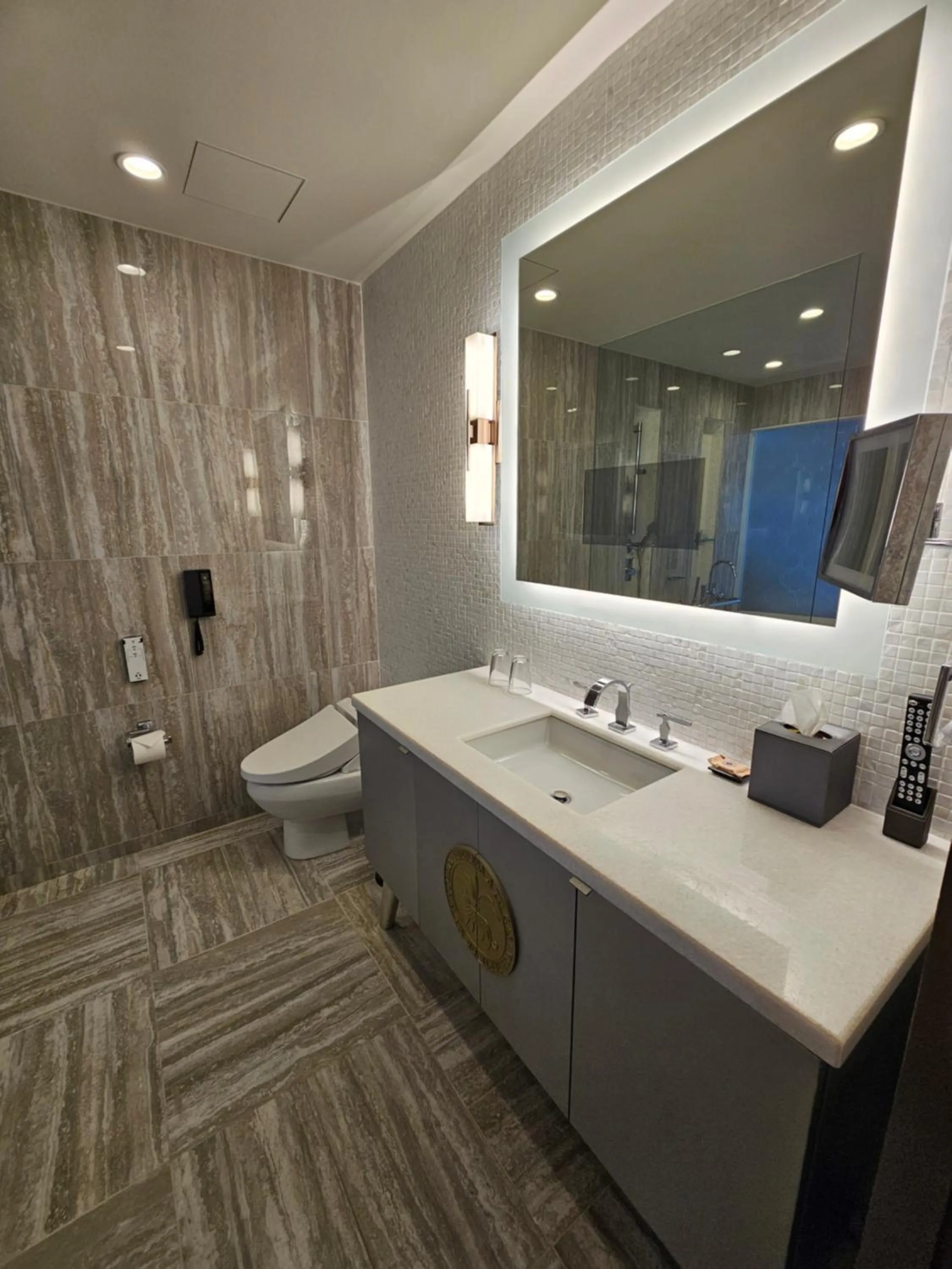 Bathroom in LeoPalace Resort Guam