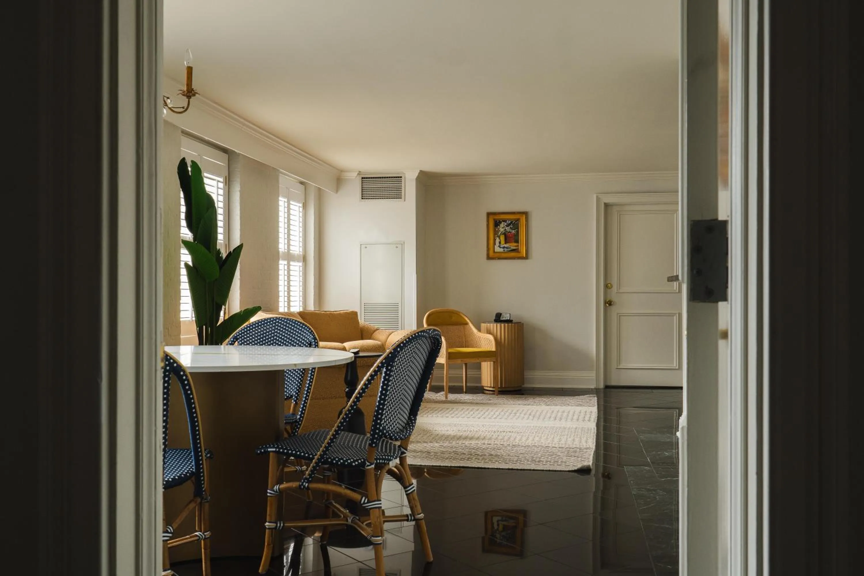 Living room in Bourbon Orleans Hotel