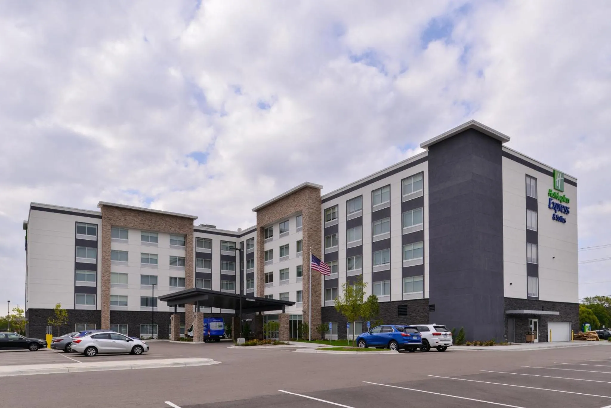 Property building in Holiday Inn Express & Suites - Mall of America - MSP Airport by IHG