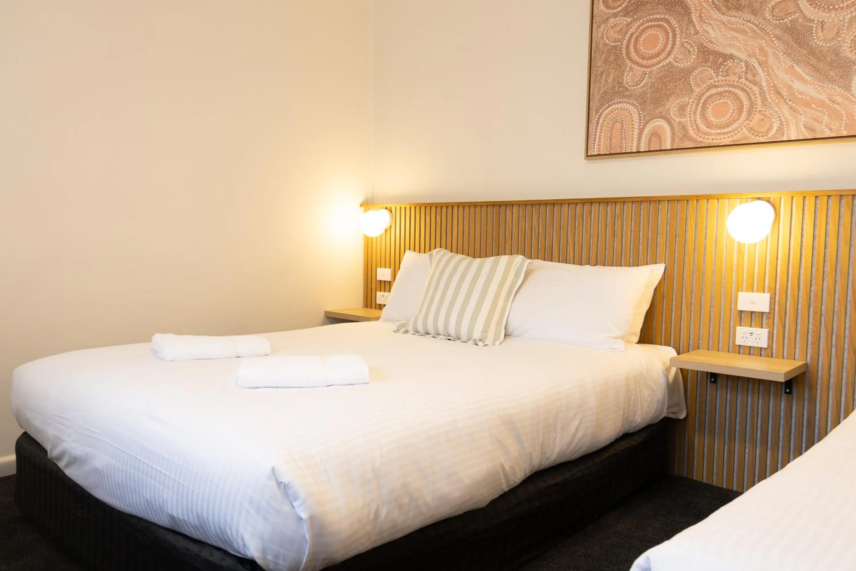 Bed in High Street Motel