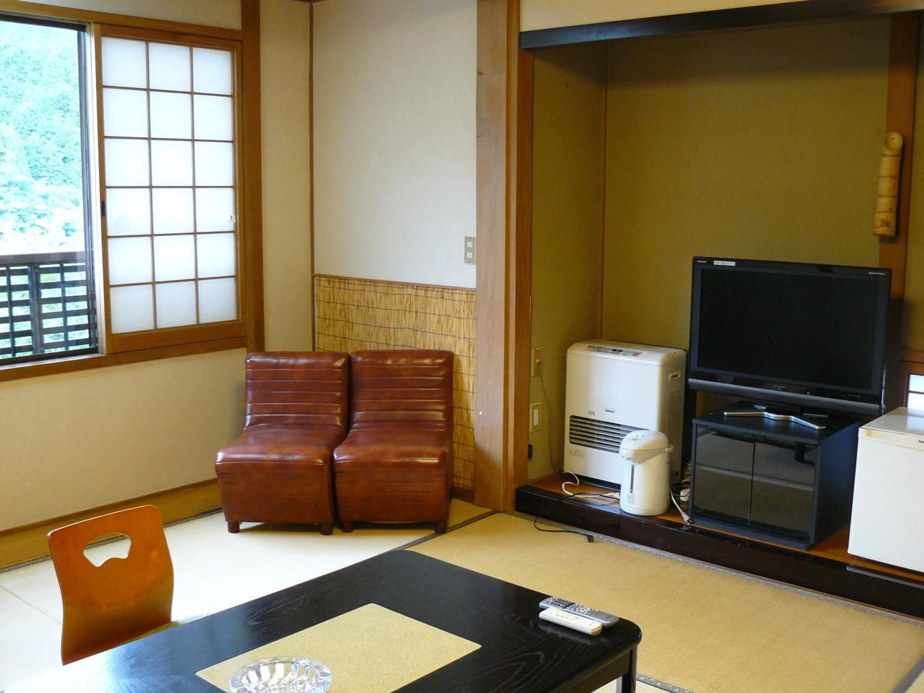 Photo of the whole room in Ryokan Yamashiroya