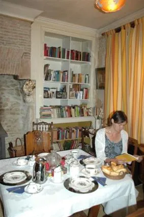 Dining area in Maison de la Loire