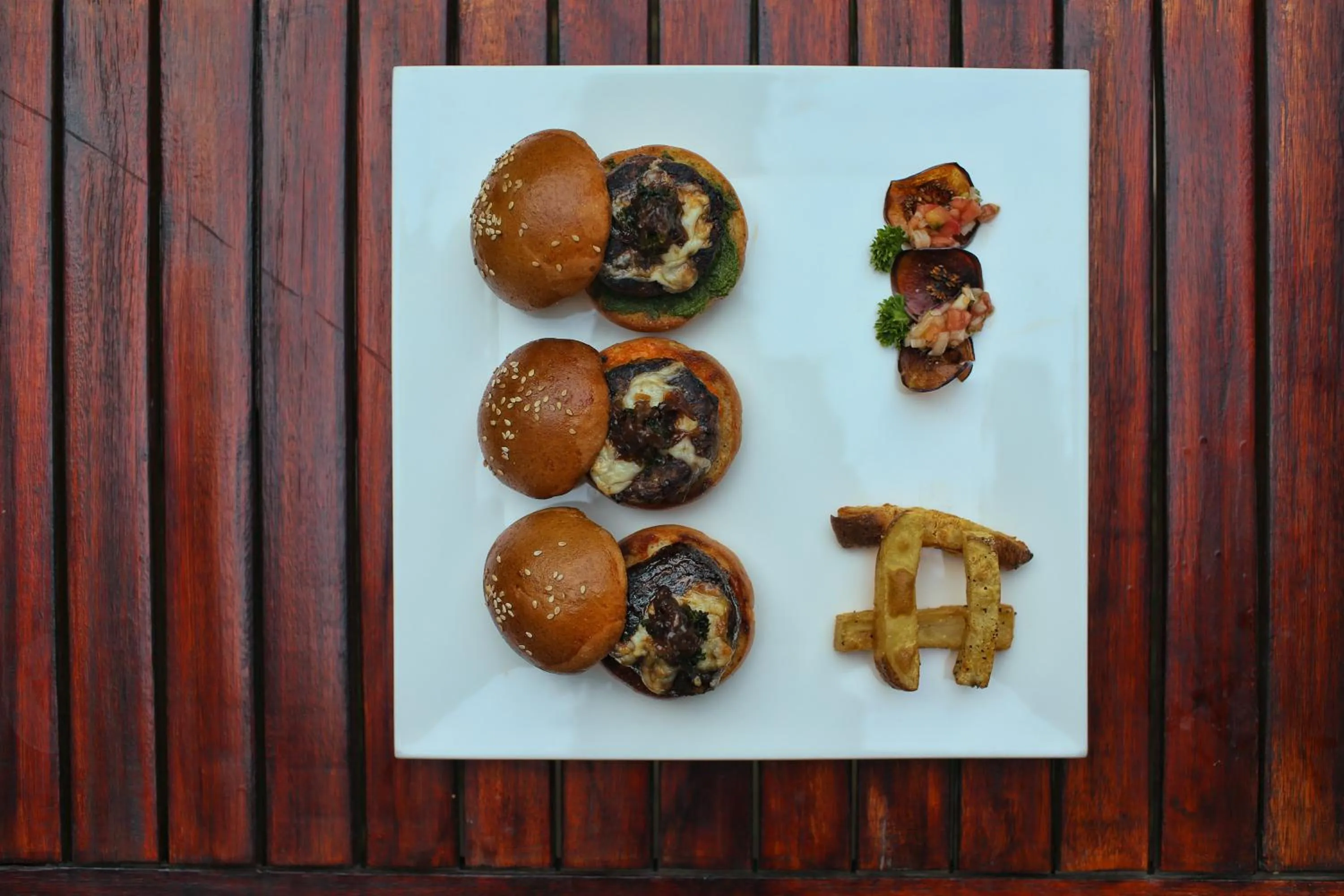 Food and drinks in Eighth Bastion Fort Kochi - A CGH Earth Experience