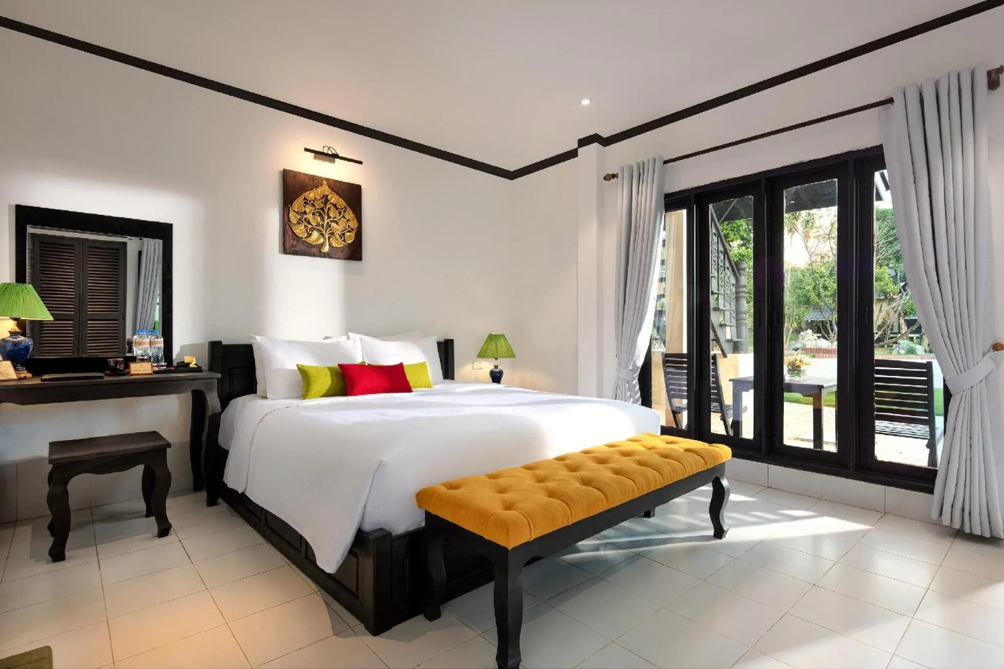 Photo of the whole room, Bed in Sansan Resort