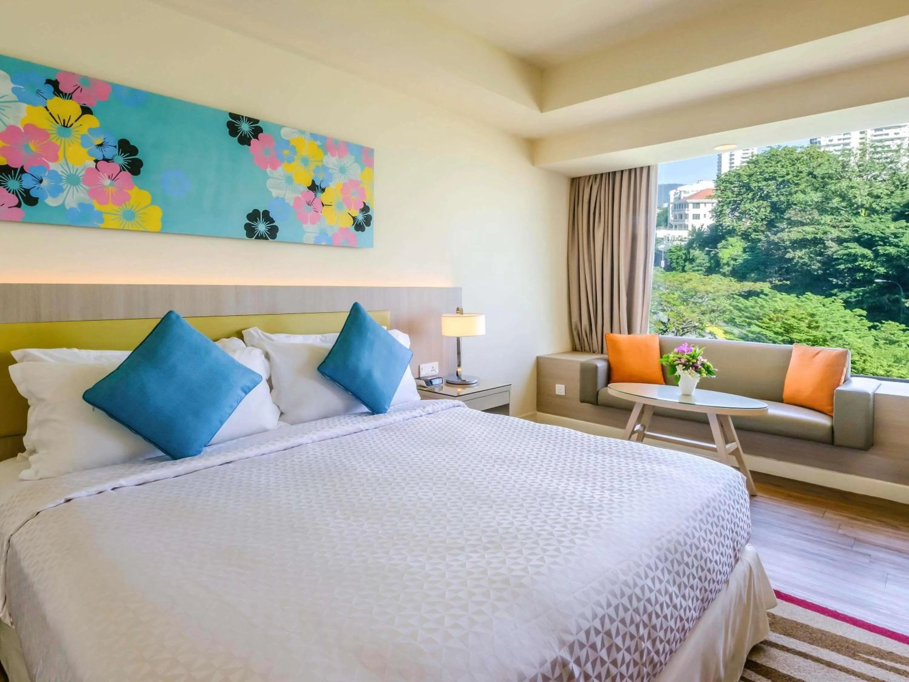 Property building, Bed in Mercure Penang Beach