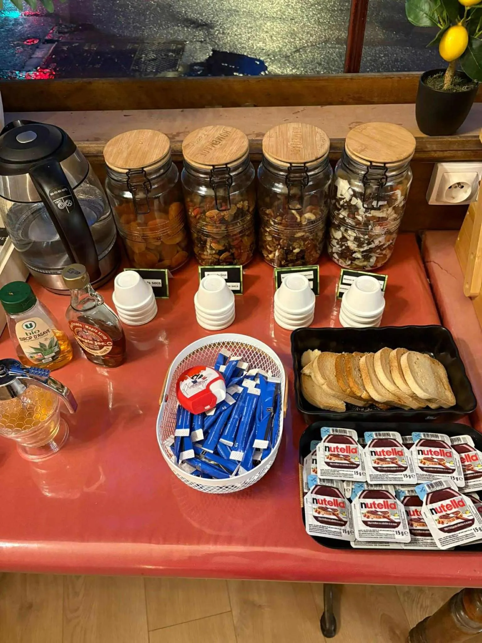 Hôtel Terminus - Pizzeria Pizz'a gogo - salle de sport - face à la gare