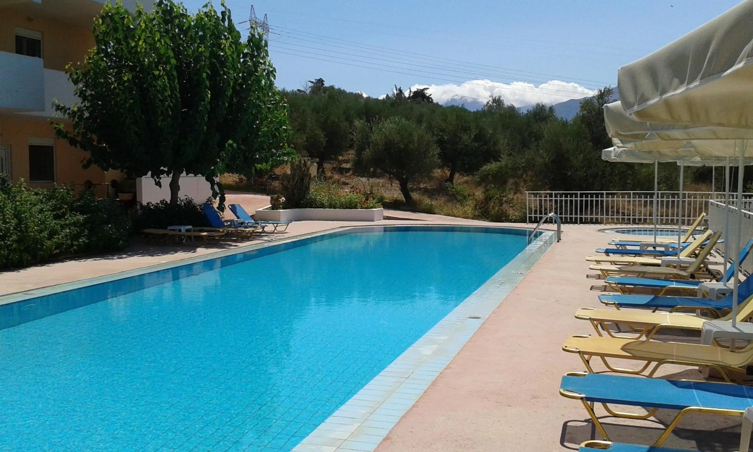 Swimming pool in Calamon Apartments