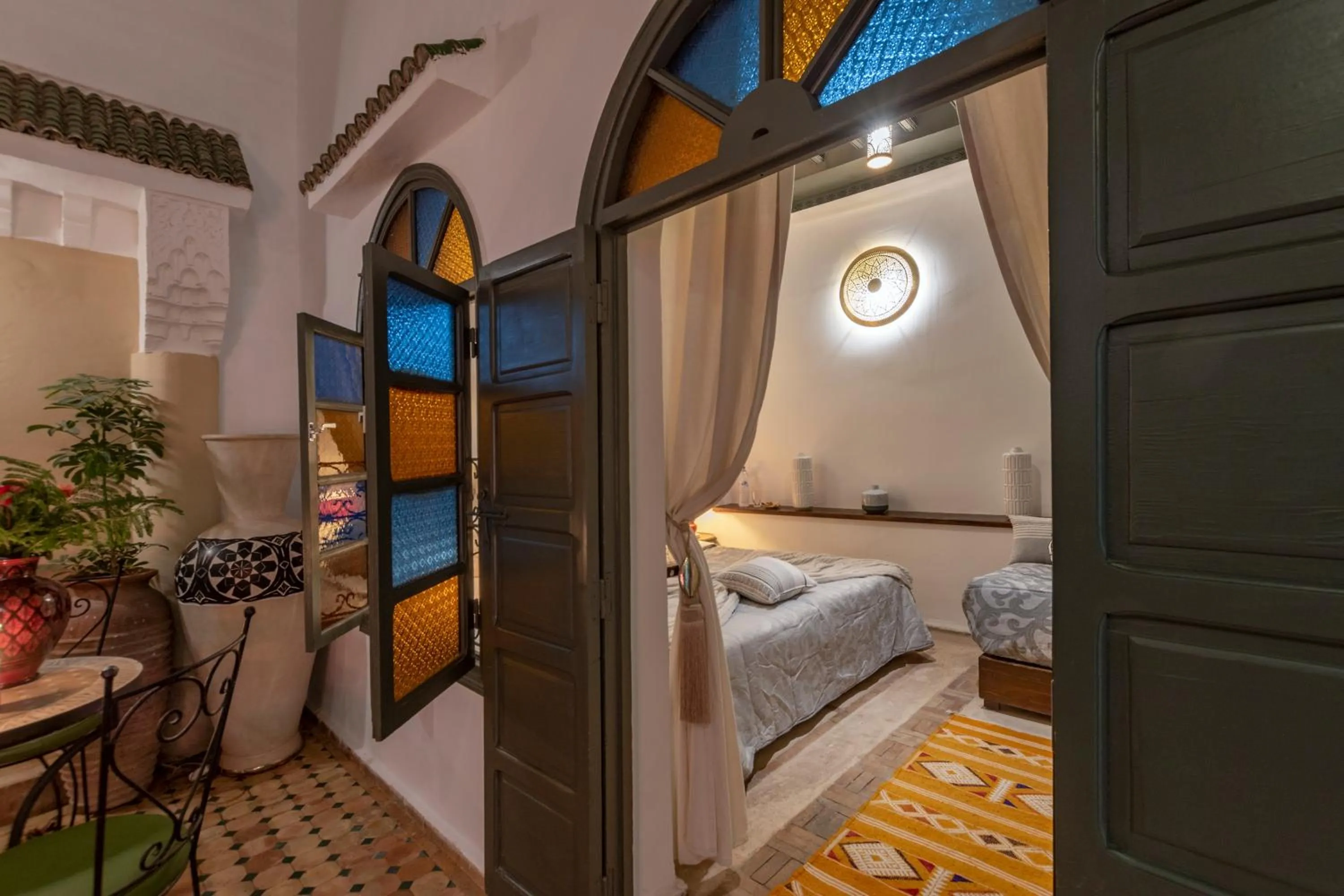 Bedroom, Bed in Riad dar El Arsa Rooftop & jacuzzi